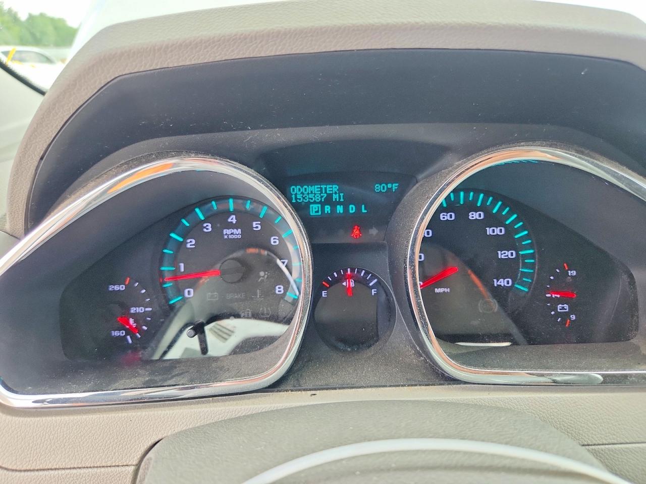 2011 Chevrolet Traverse Ls Серебряный vin: 1GNKVFED6BJ295490