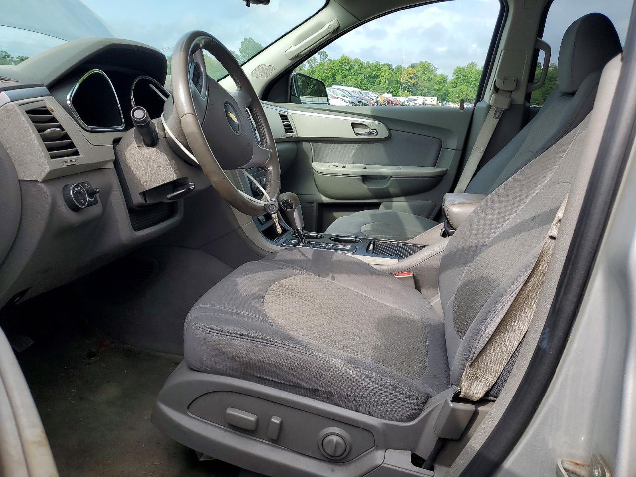 2012 Chevrolet Traverse Ls Silver vin: 1GNKVFED7CJ422863