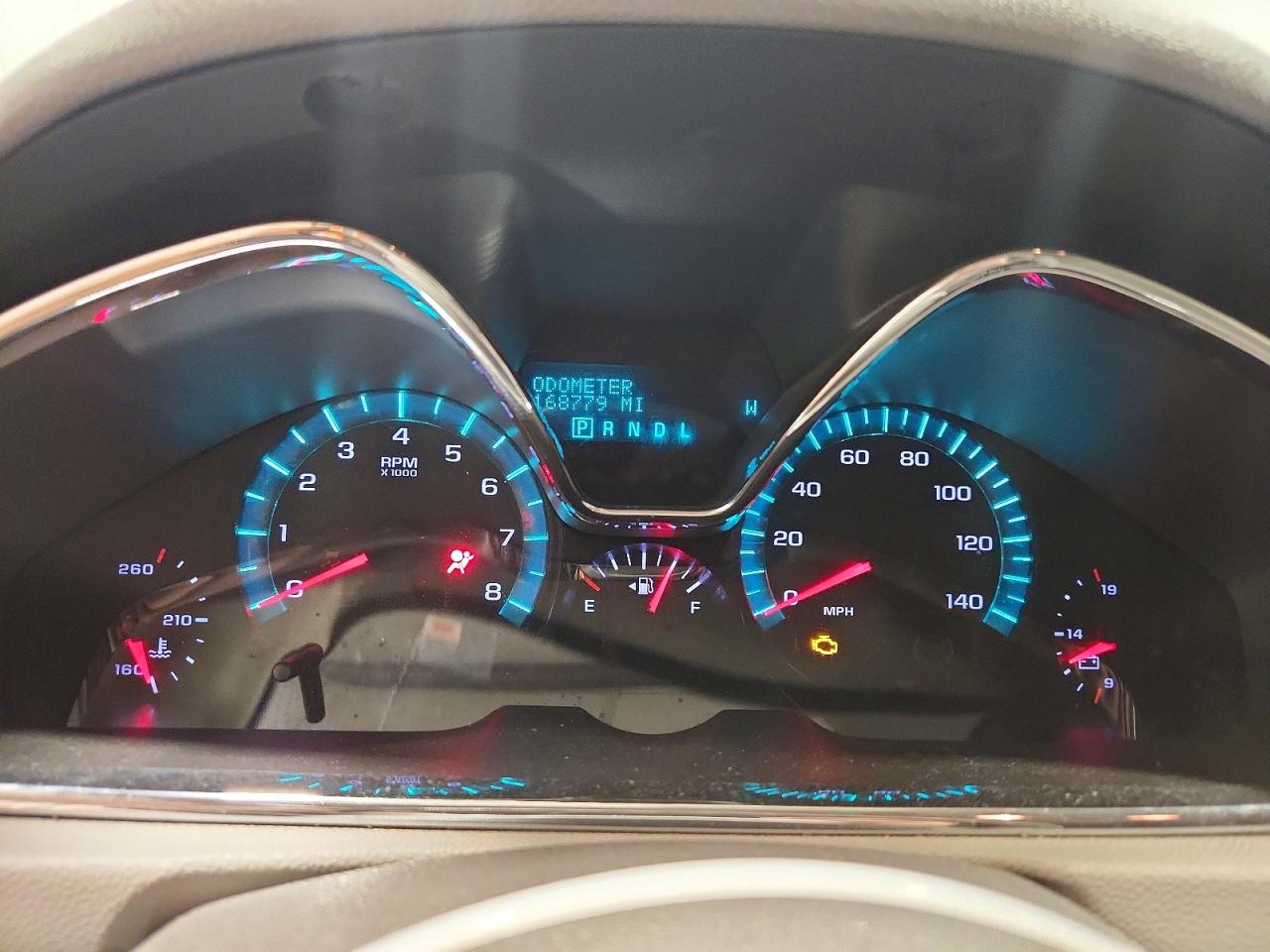 2013 Chevrolet Traverse Ls Silver vin: 1GNKVFED8DJ243278
