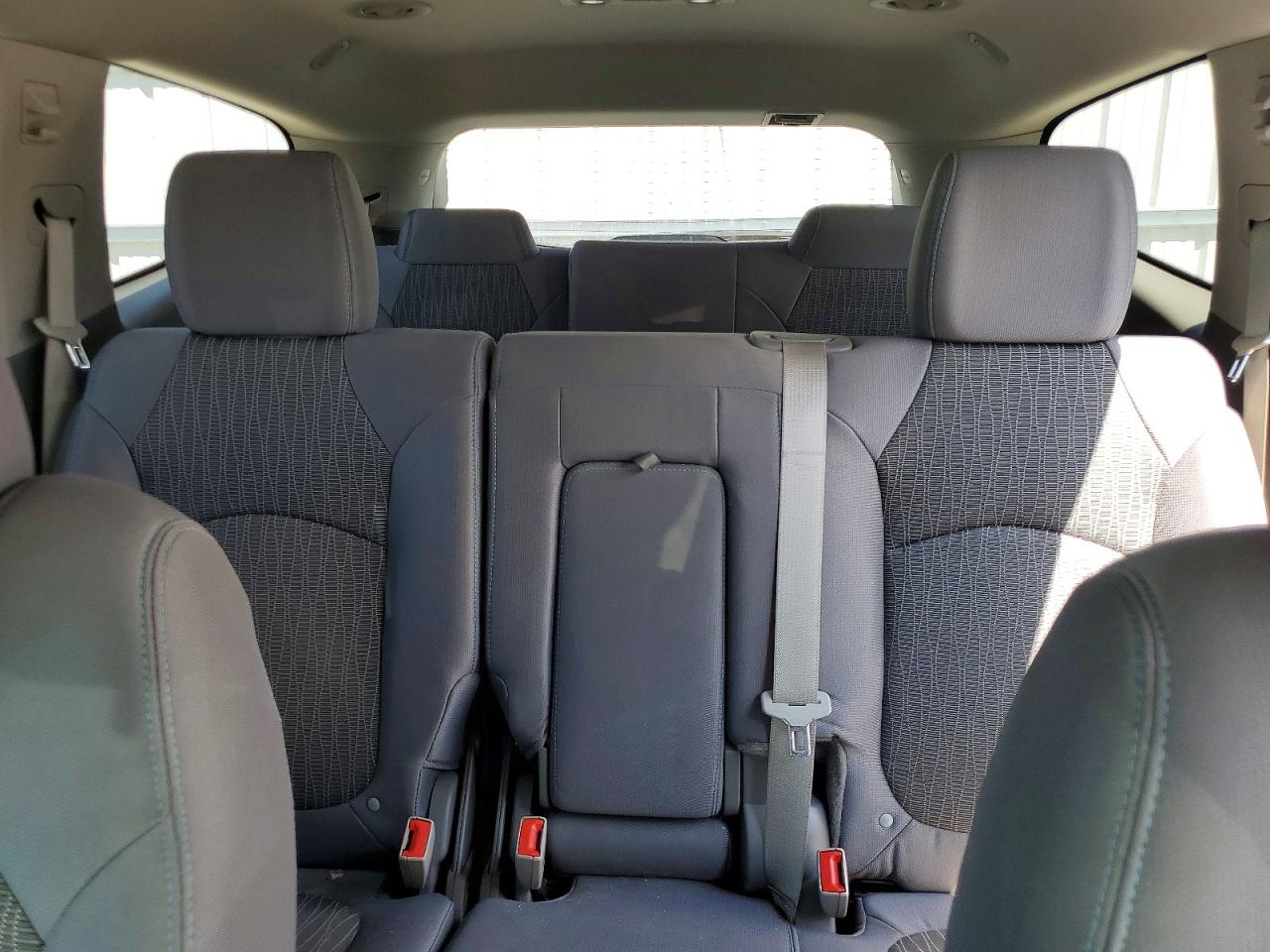 2015 Chevrolet Traverse Ls Gray vin: 1GNKVFED8FJ325045