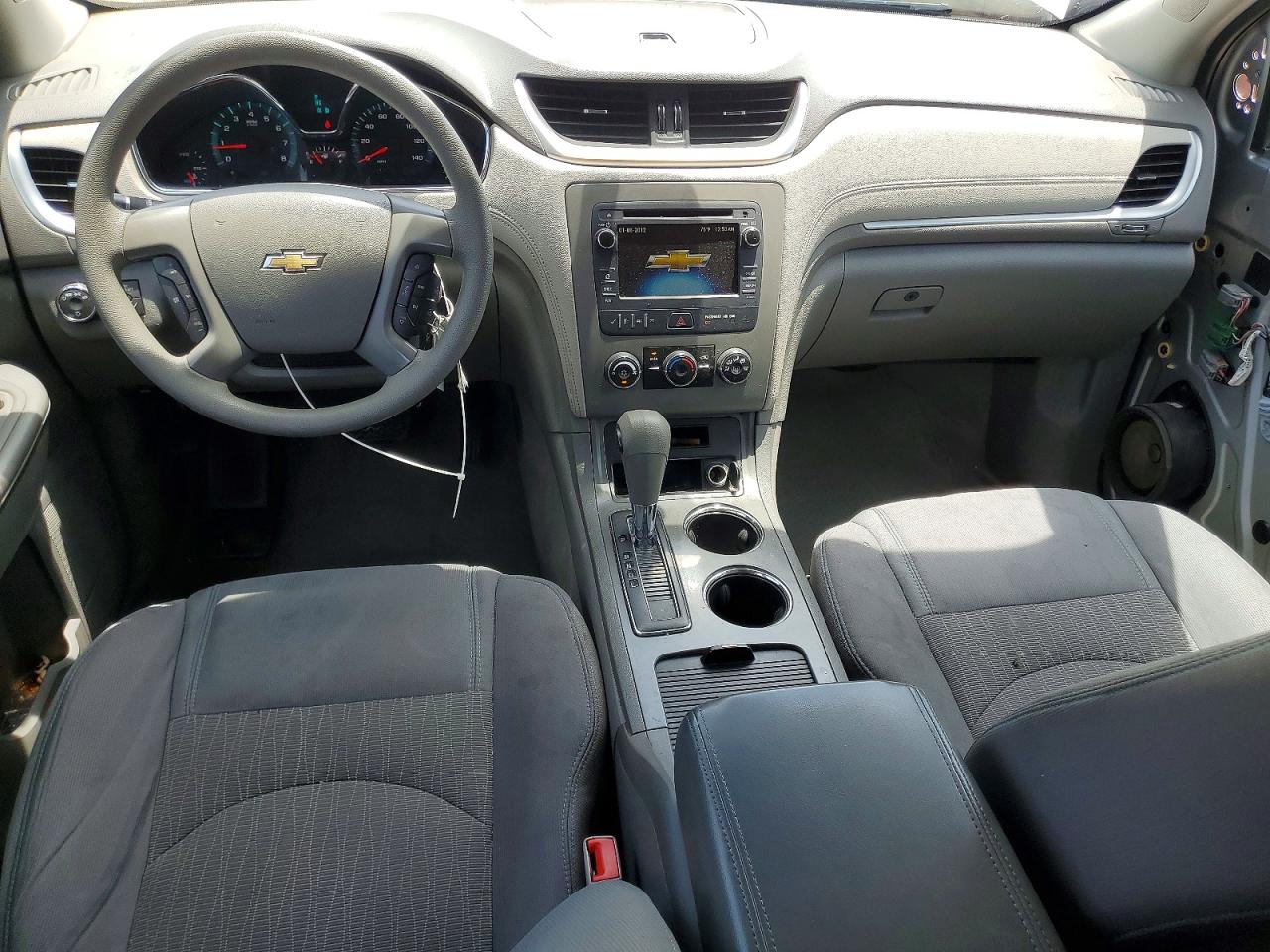 2014 Chevrolet Traverse Ls Silver vin: 1GNKVFEDXEJ342332