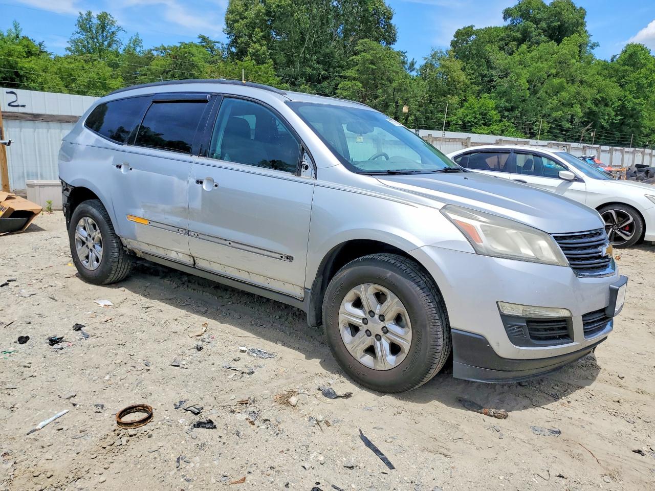 2014 Chevrolet Traverse Ls Silver vin: 1GNKVFEDXEJ342332