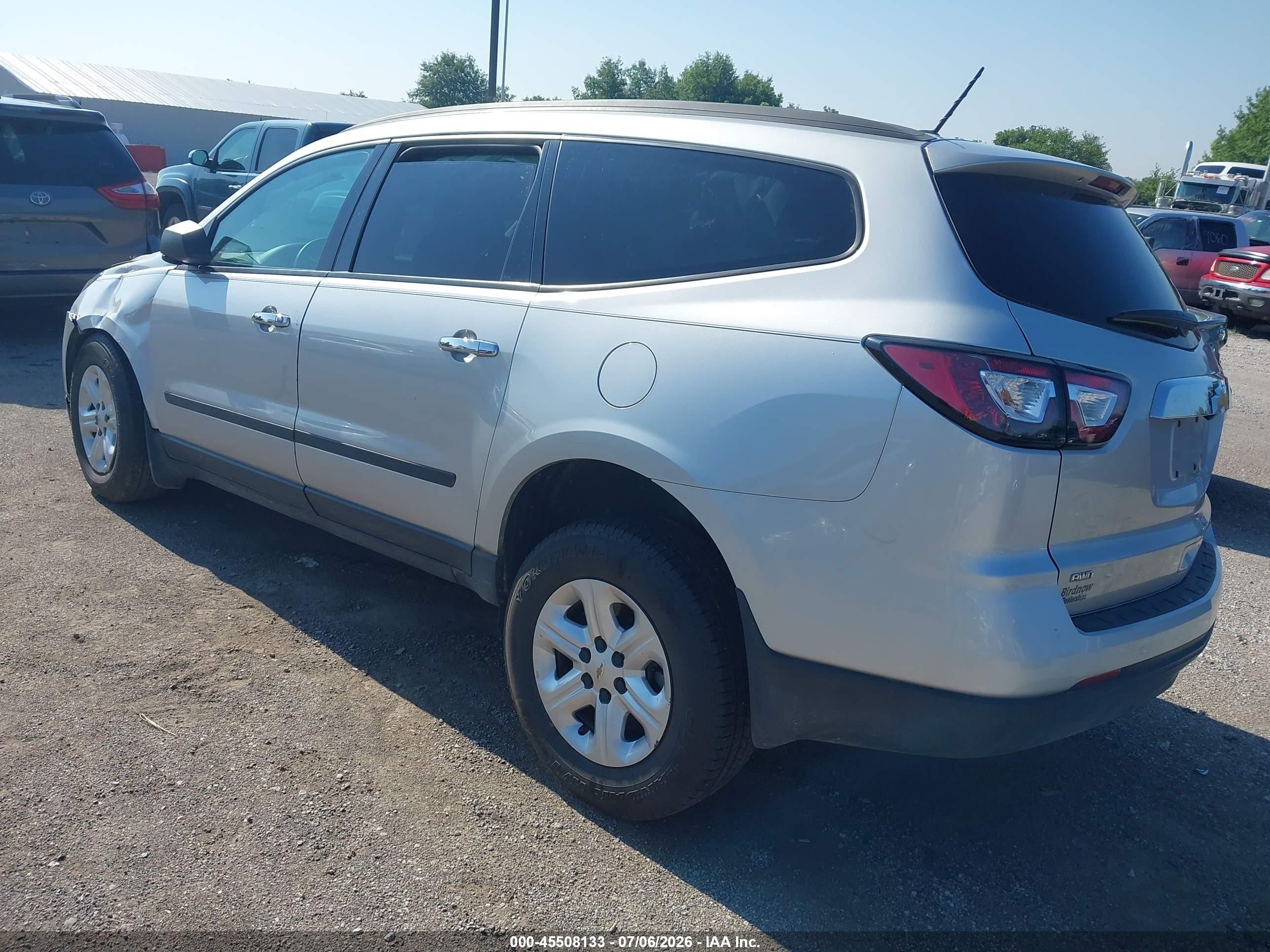 2013 Chevrolet Traverse Ls Silver vin: 1GNKVFKD2DJ131564