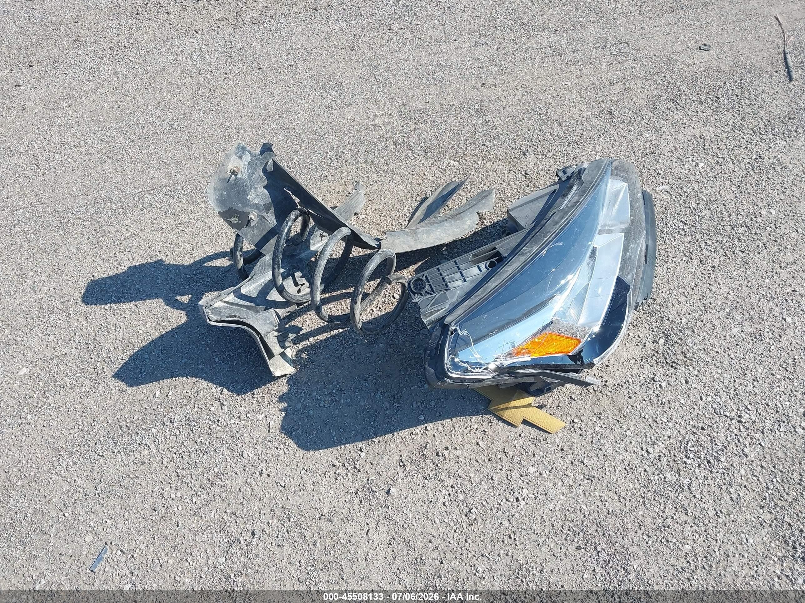 2013 Chevrolet Traverse Ls Silver vin: 1GNKVFKD2DJ131564
