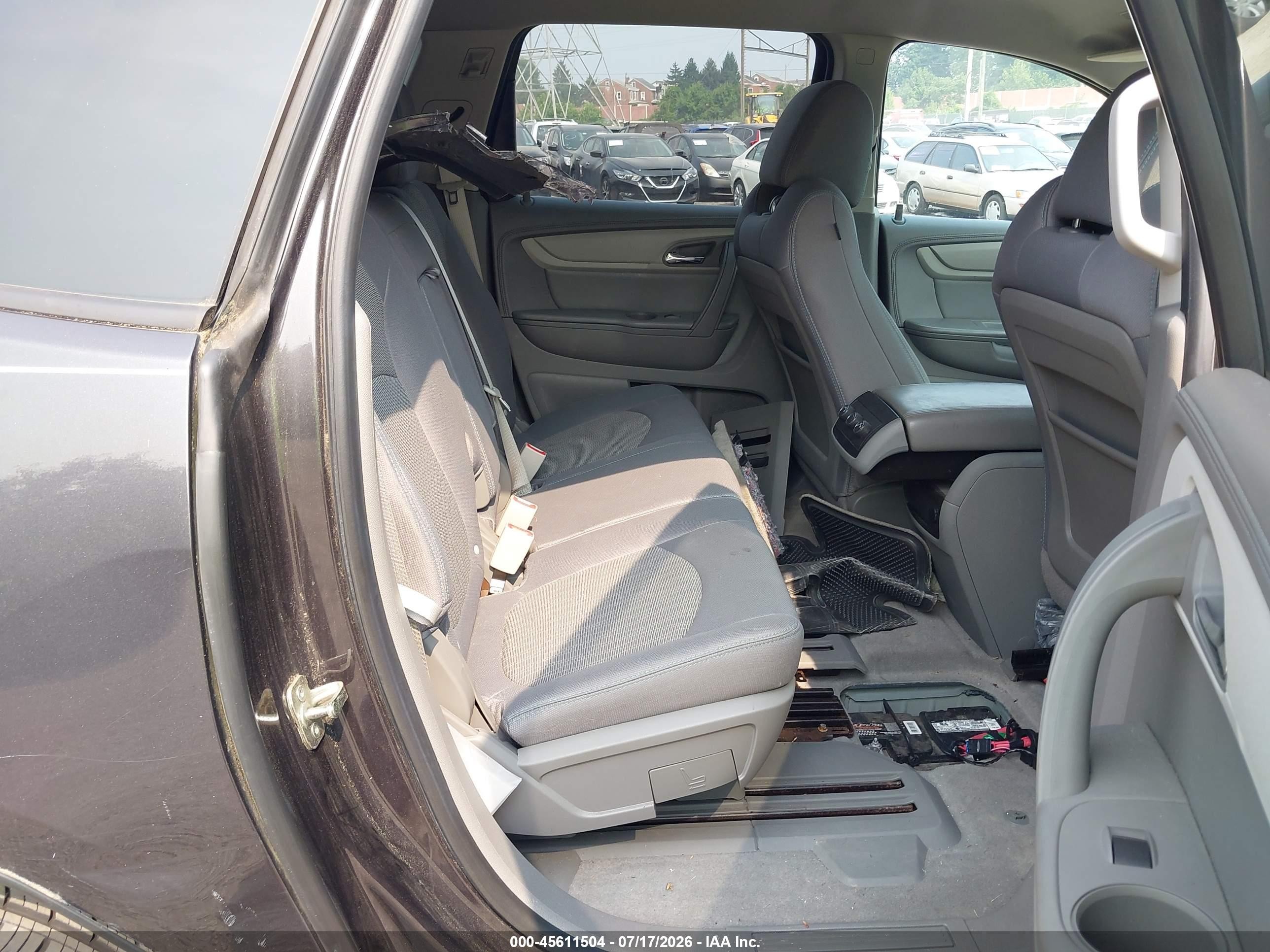 2013 Chevrolet Traverse Ls Gray vin: 1GNKVFKD2DJ179419
