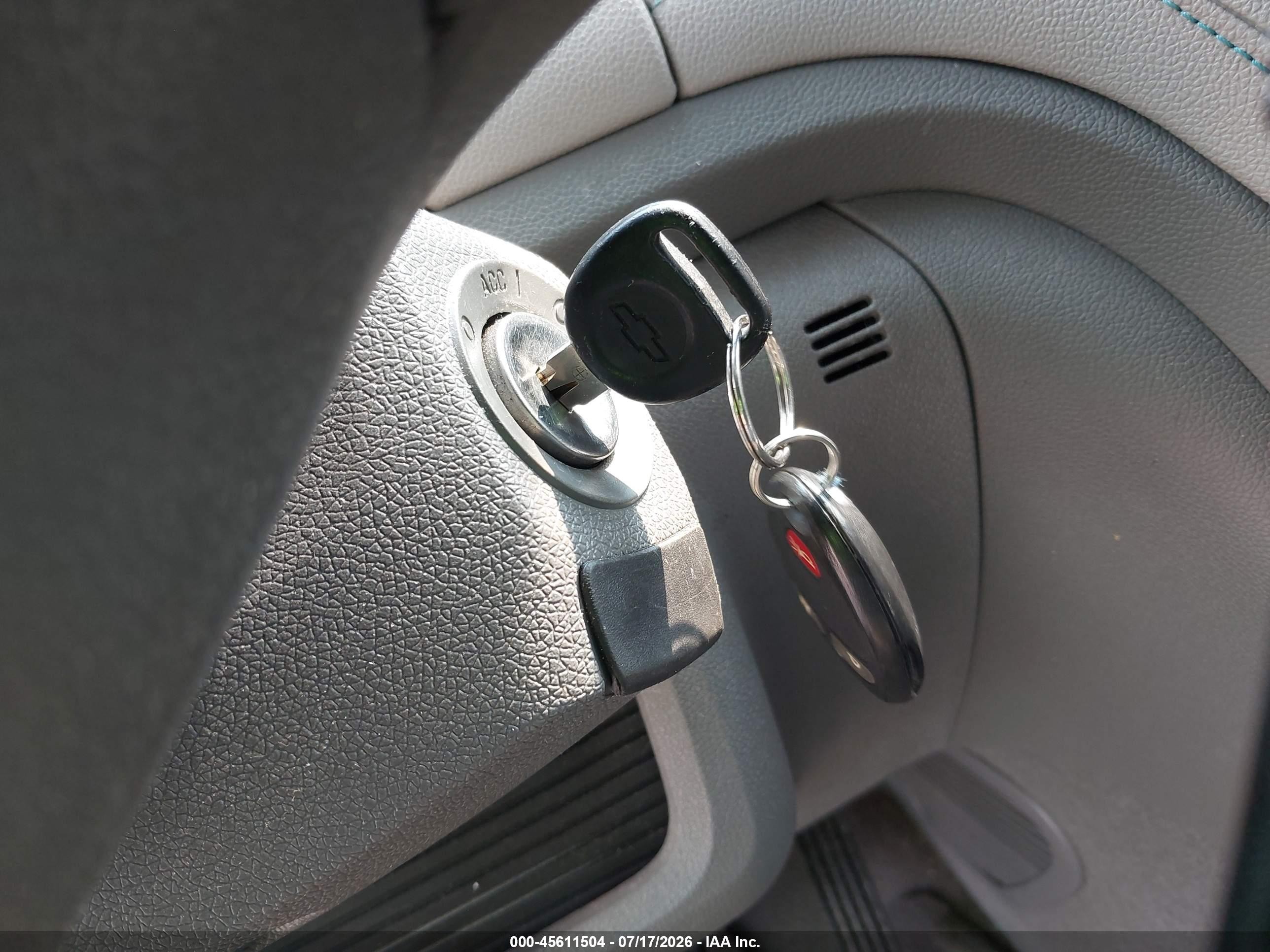 2013 Chevrolet Traverse Ls Gray vin: 1GNKVFKD2DJ179419
