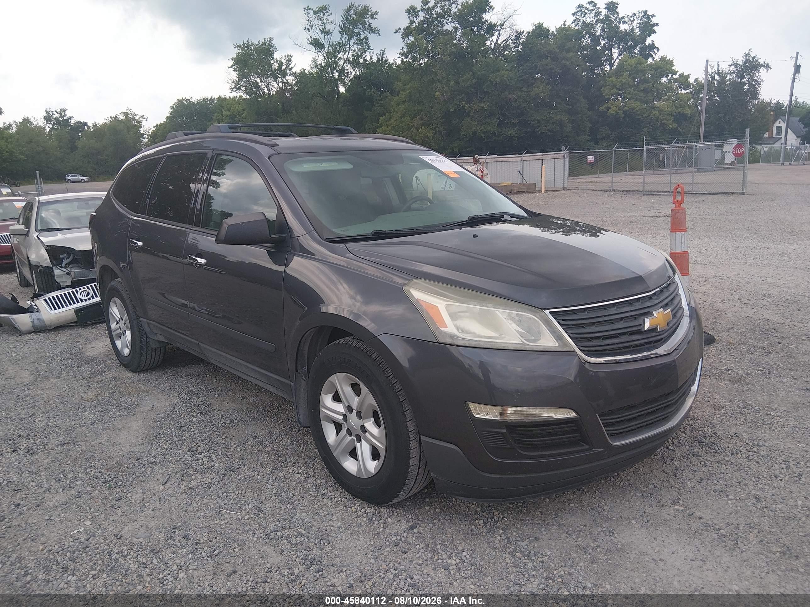 2013 Chevrolet Traverse Ls Gray vin: 1GNKVFKD4DJ266254