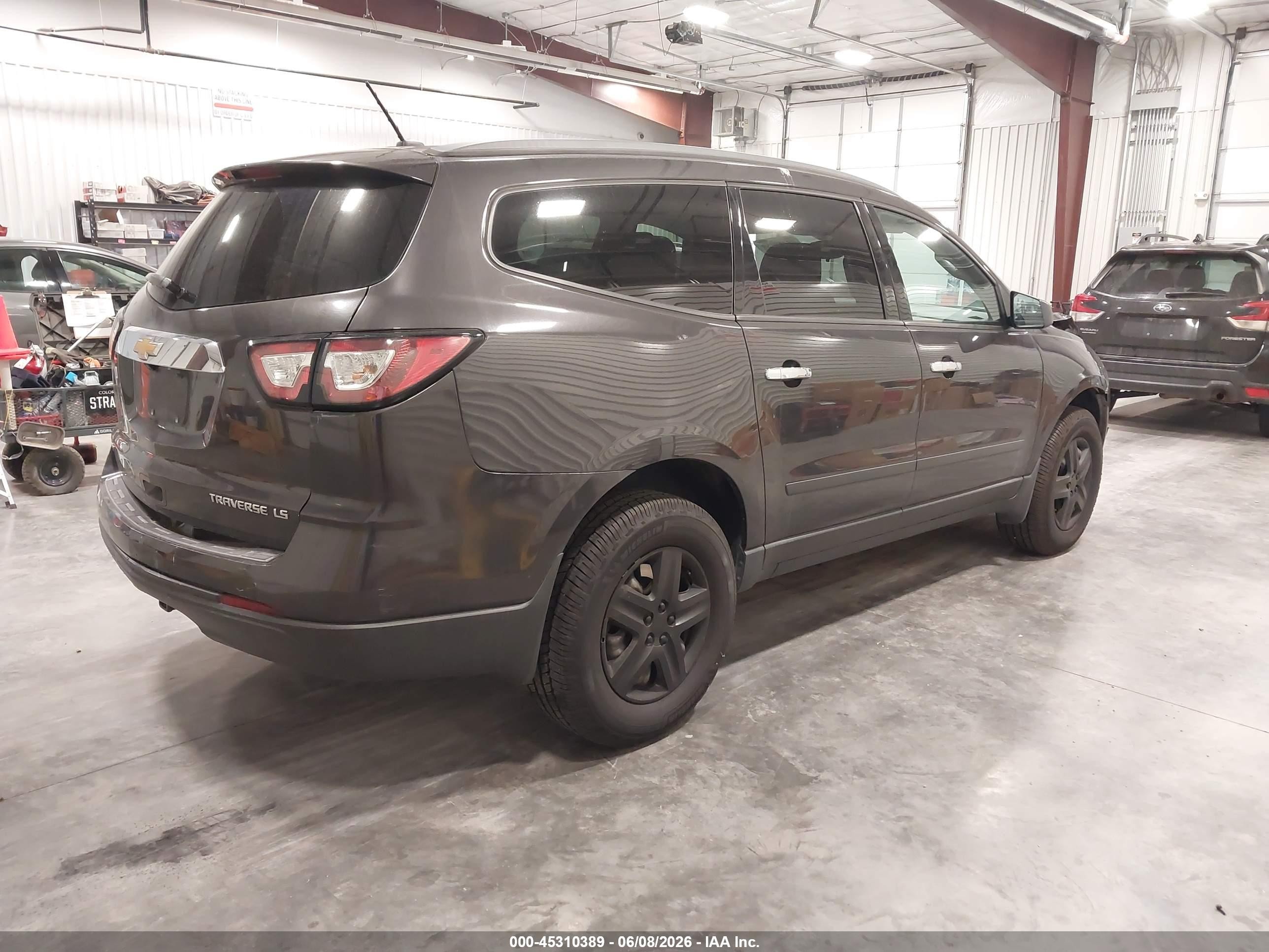 2015 Chevrolet Traverse Ls Gray vin: 1GNKVFKD4FJ183085