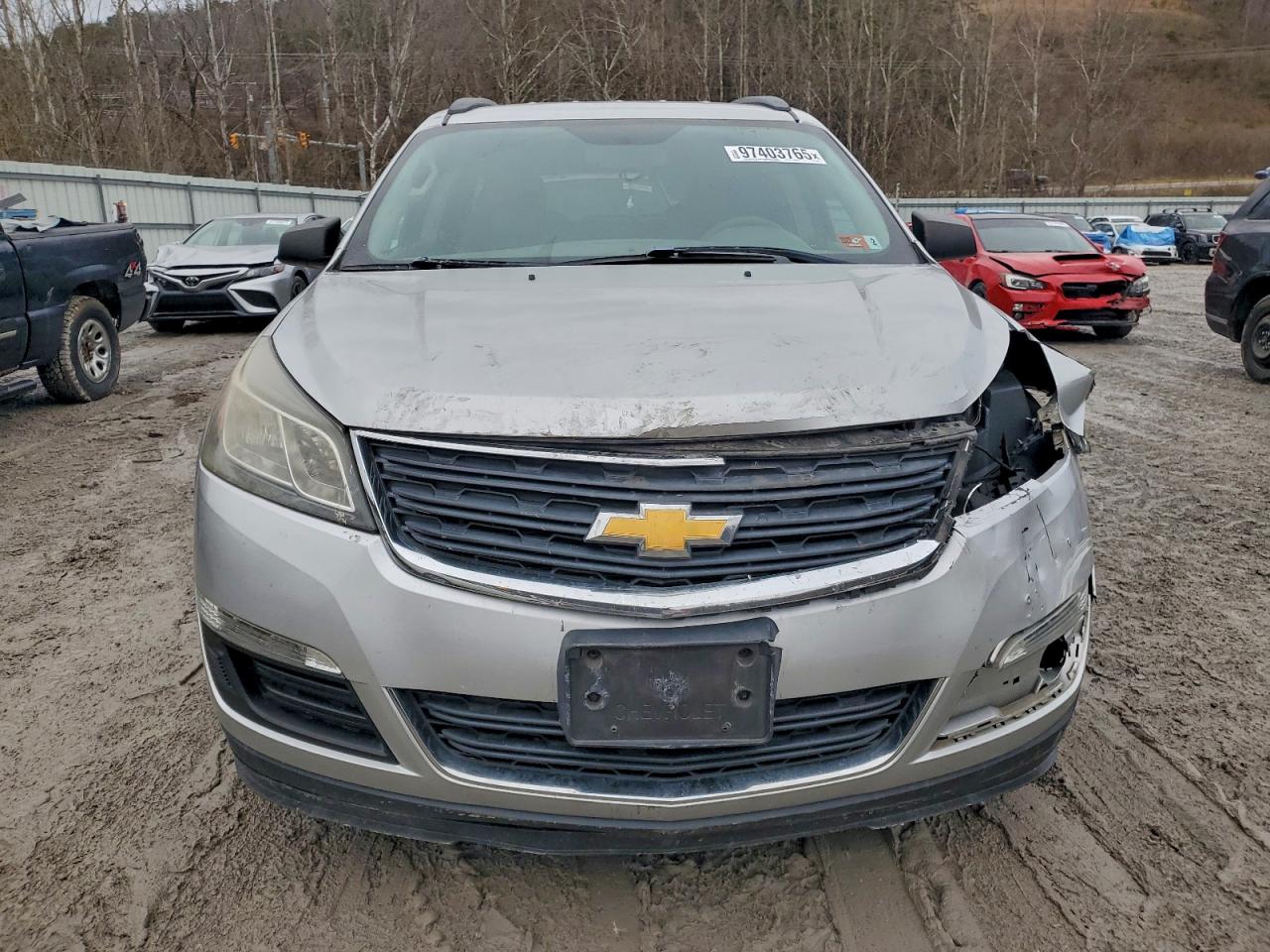 2015 Chevrolet Traverse Ls Silver vin: 1GNKVFKD6FJ170614