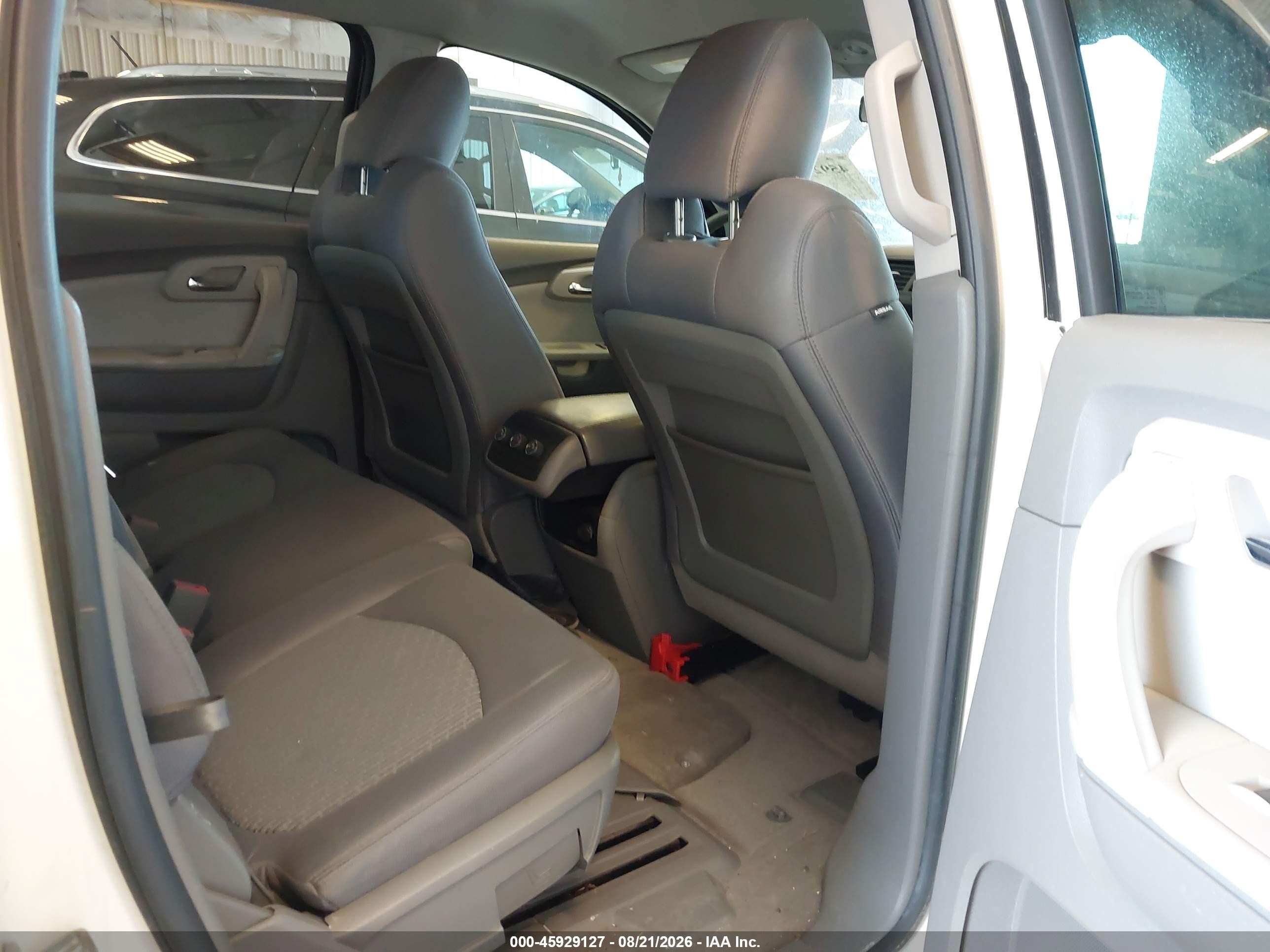 2011 Chevrolet Traverse 1lt Белый vin: 1GNKVGED0BJ163878