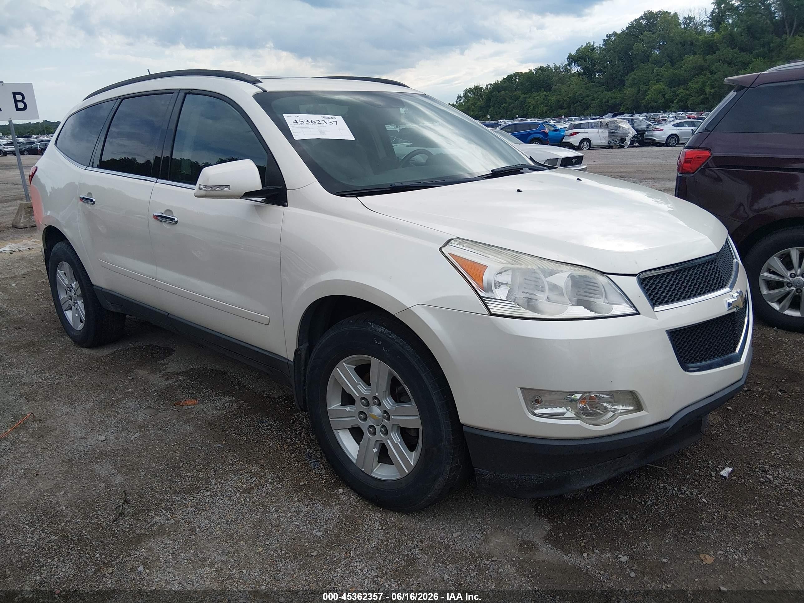 2011 Chevrolet Traverse 1lt White vin: 1GNKVGED0BJ408839
