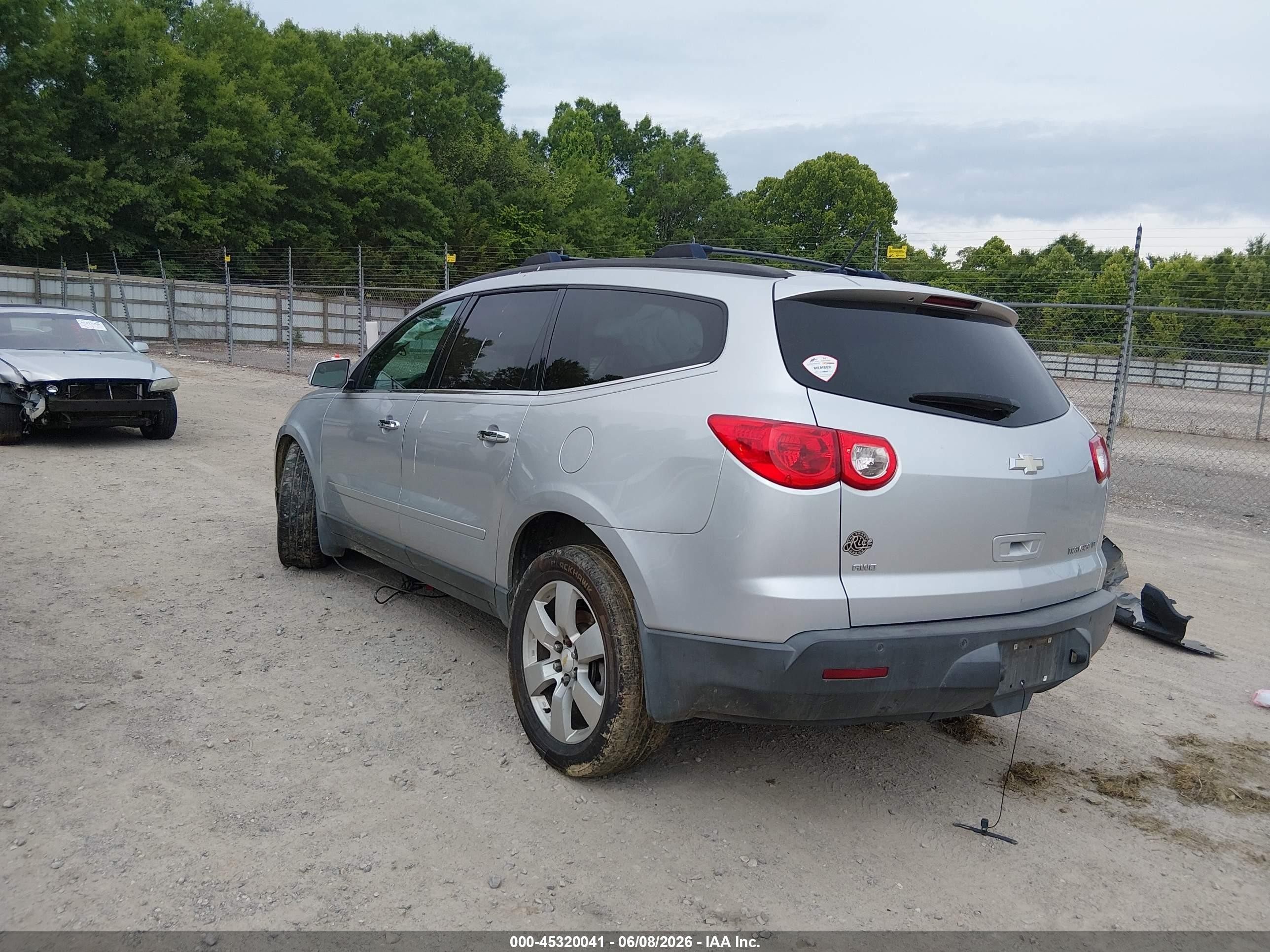 2012 Chevrolet Traverse 1lt Silver vin: 1GNKVGED2CJ137848