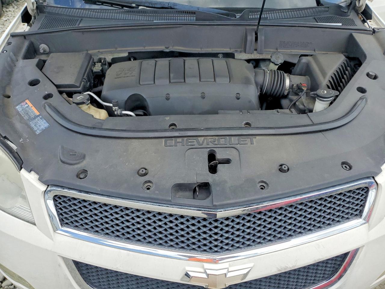 2012 Chevrolet Traverse White vin: 1GNKVGED2CJ268665