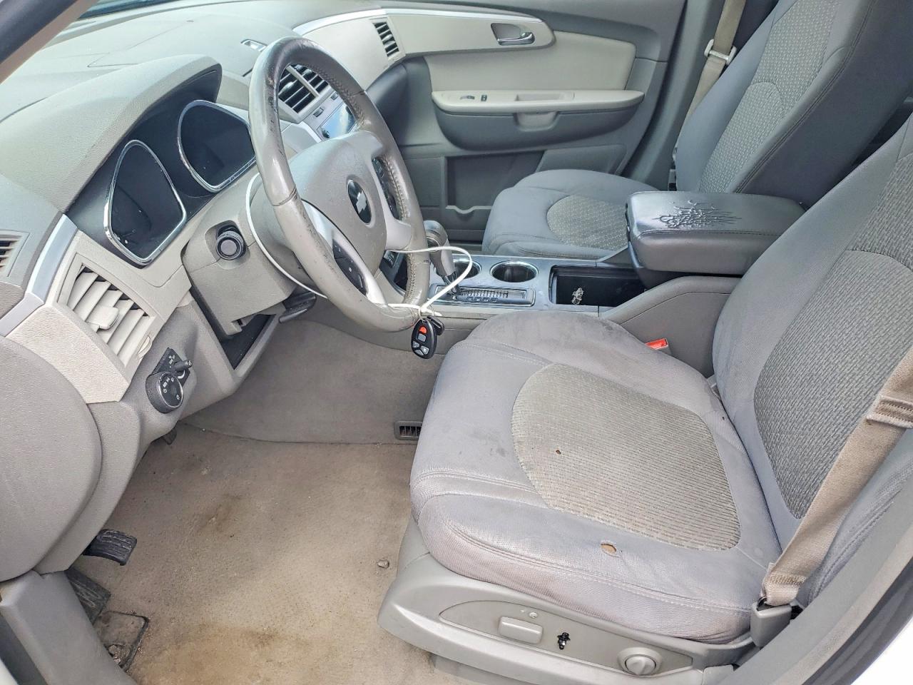 2012 Chevrolet Traverse White vin: 1GNKVGED2CJ268665