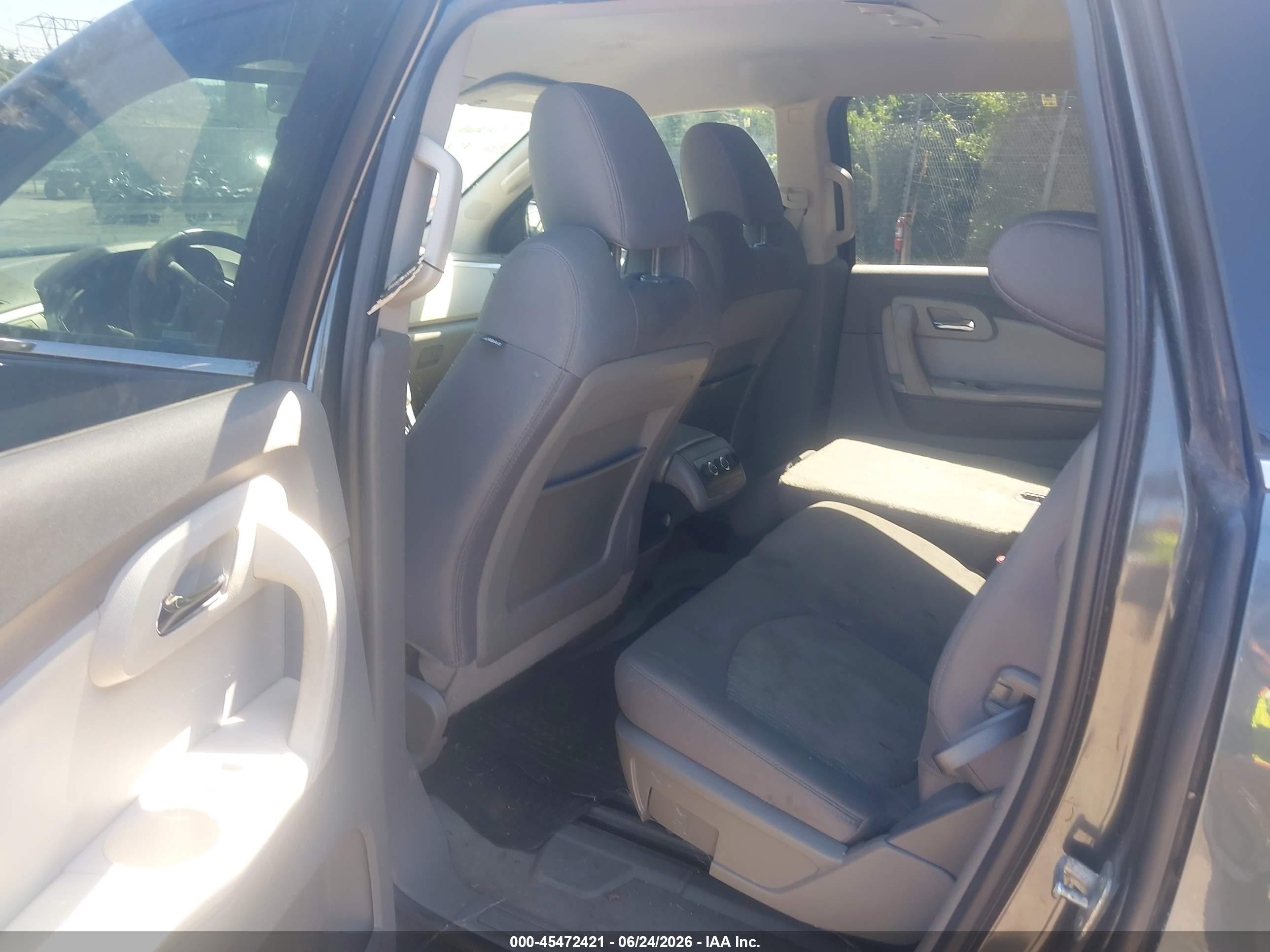 2011 Chevrolet Traverse 1lt Gray vin: 1GNKVGED3BJ132351