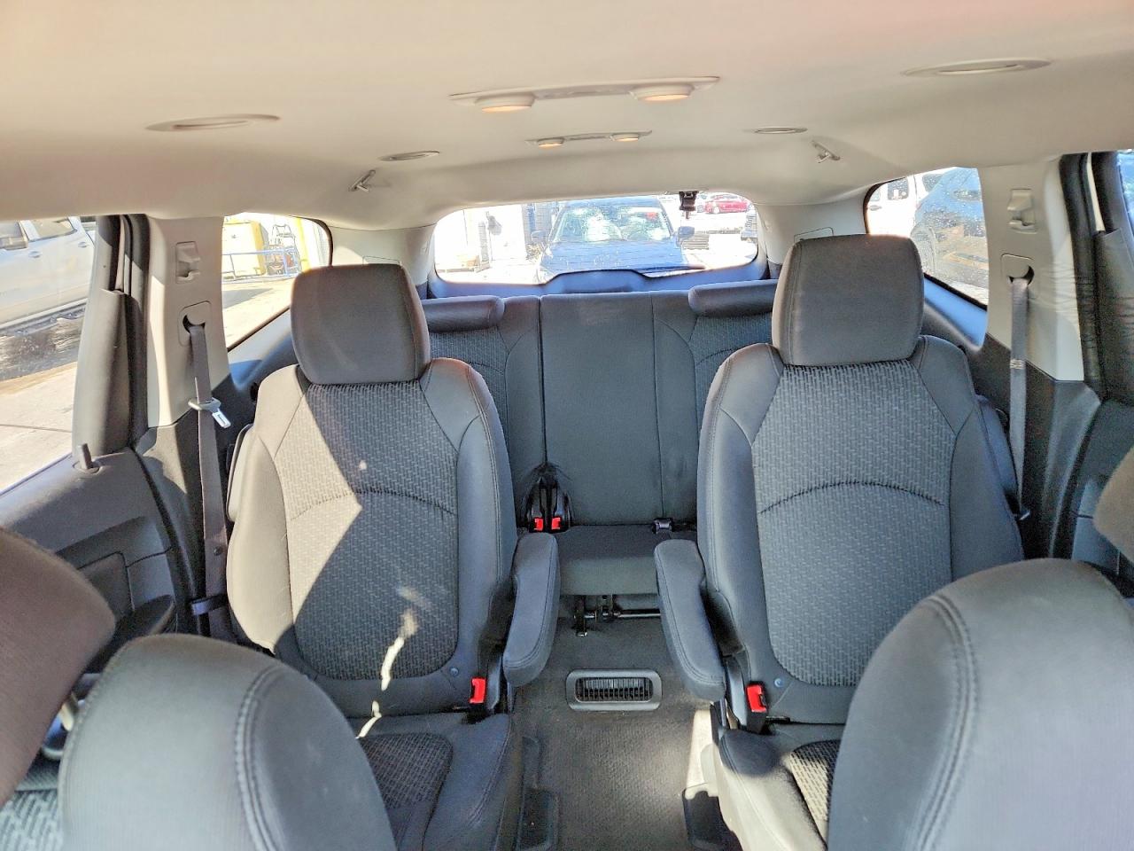 2011 Chevrolet Traverse Lt White vin: 1GNKVGED4BJ124792
