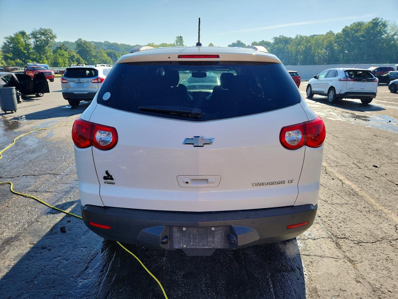 2011 Chevrolet Traverse Lt White vin: 1GNKVGED4BJ124792