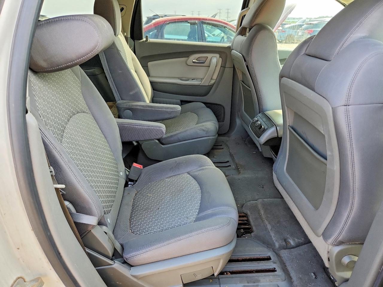2011 Chevrolet Traverse Lt White vin: 1GNKVGED4BJ126798