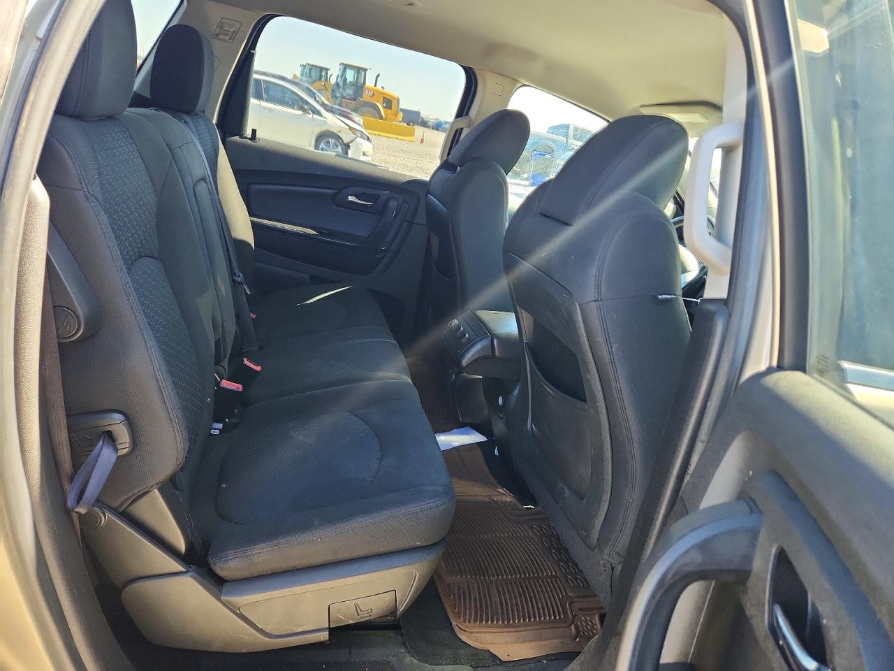 2011 Chevrolet Traverse Lt Silver vin: 1GNKVGED4BJ322711