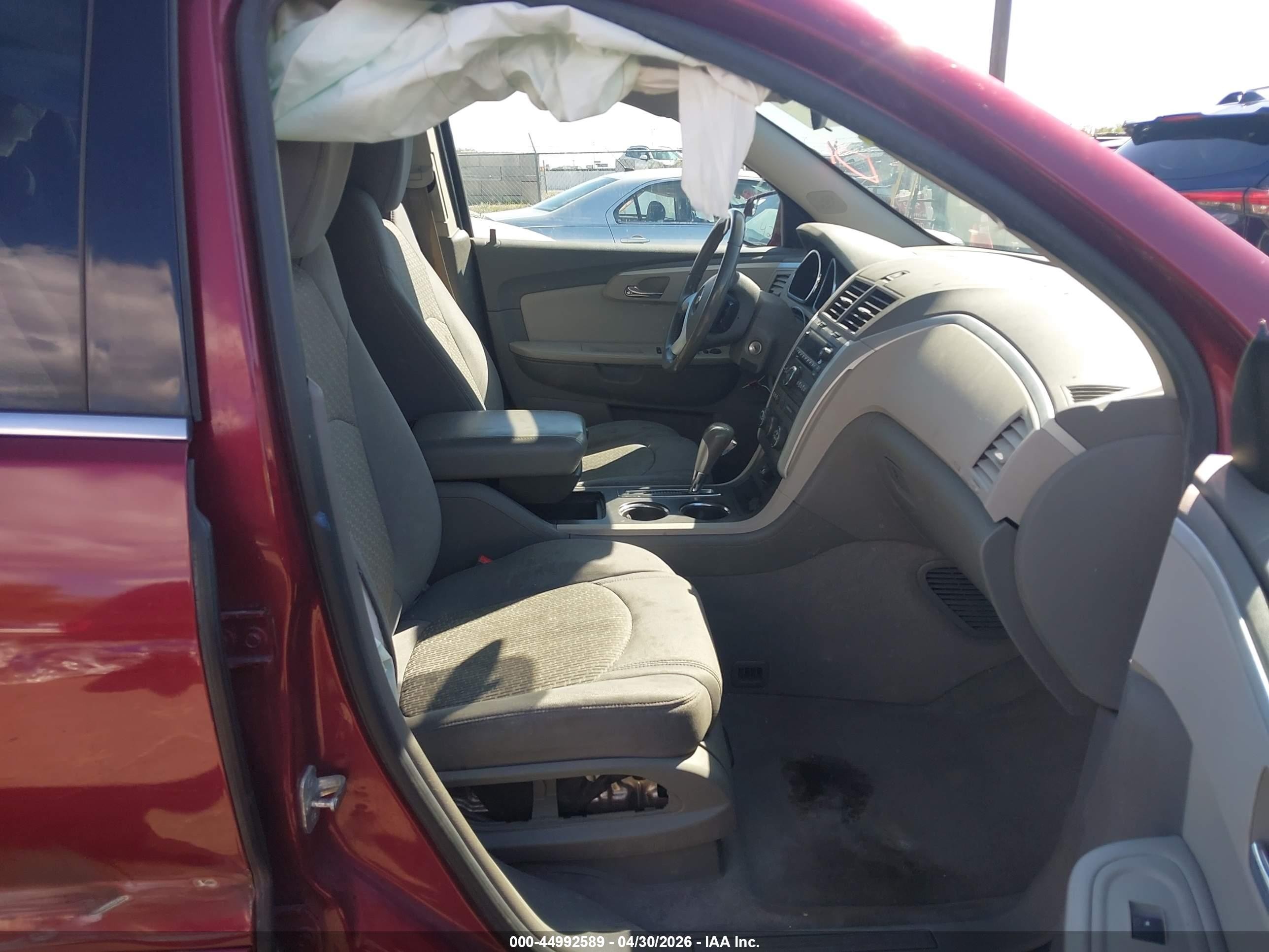 2011 Chevrolet Traverse 1lt Red vin: 1GNKVGED5BJ120220