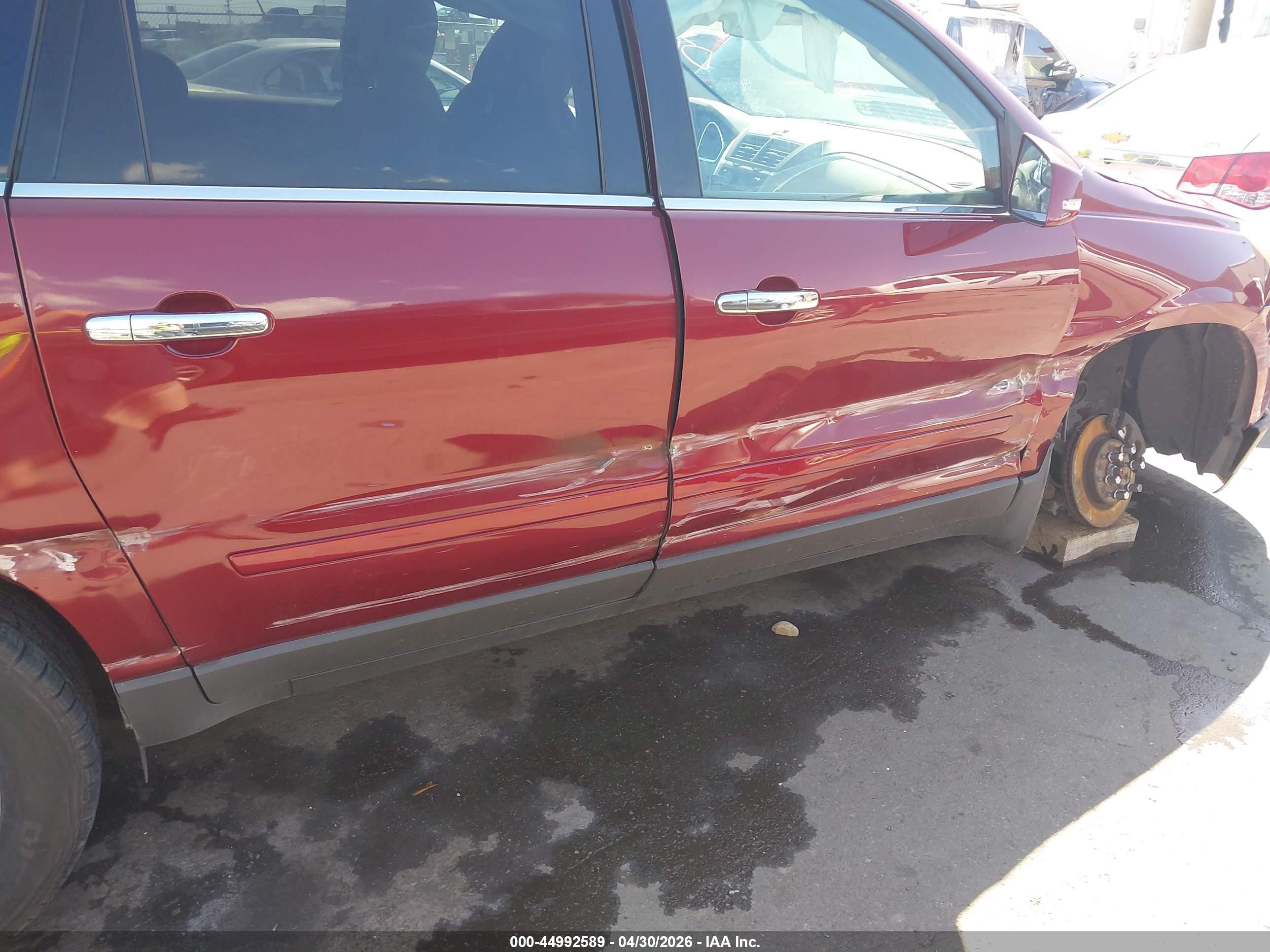 2011 Chevrolet Traverse 1lt Red vin: 1GNKVGED5BJ120220