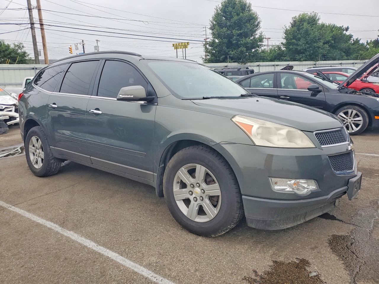 2011 Chevrolet Traverse Lt Gray vin: 1GNKVGED5BJ169823