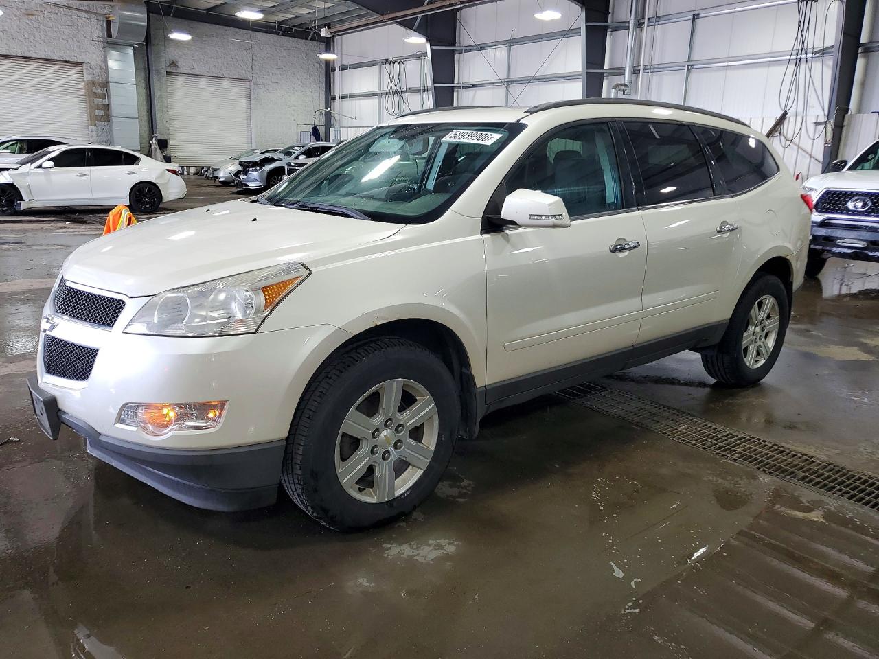 2011 Chevrolet Traverse Lt Cream vin: 1GNKVGED5BJ181650