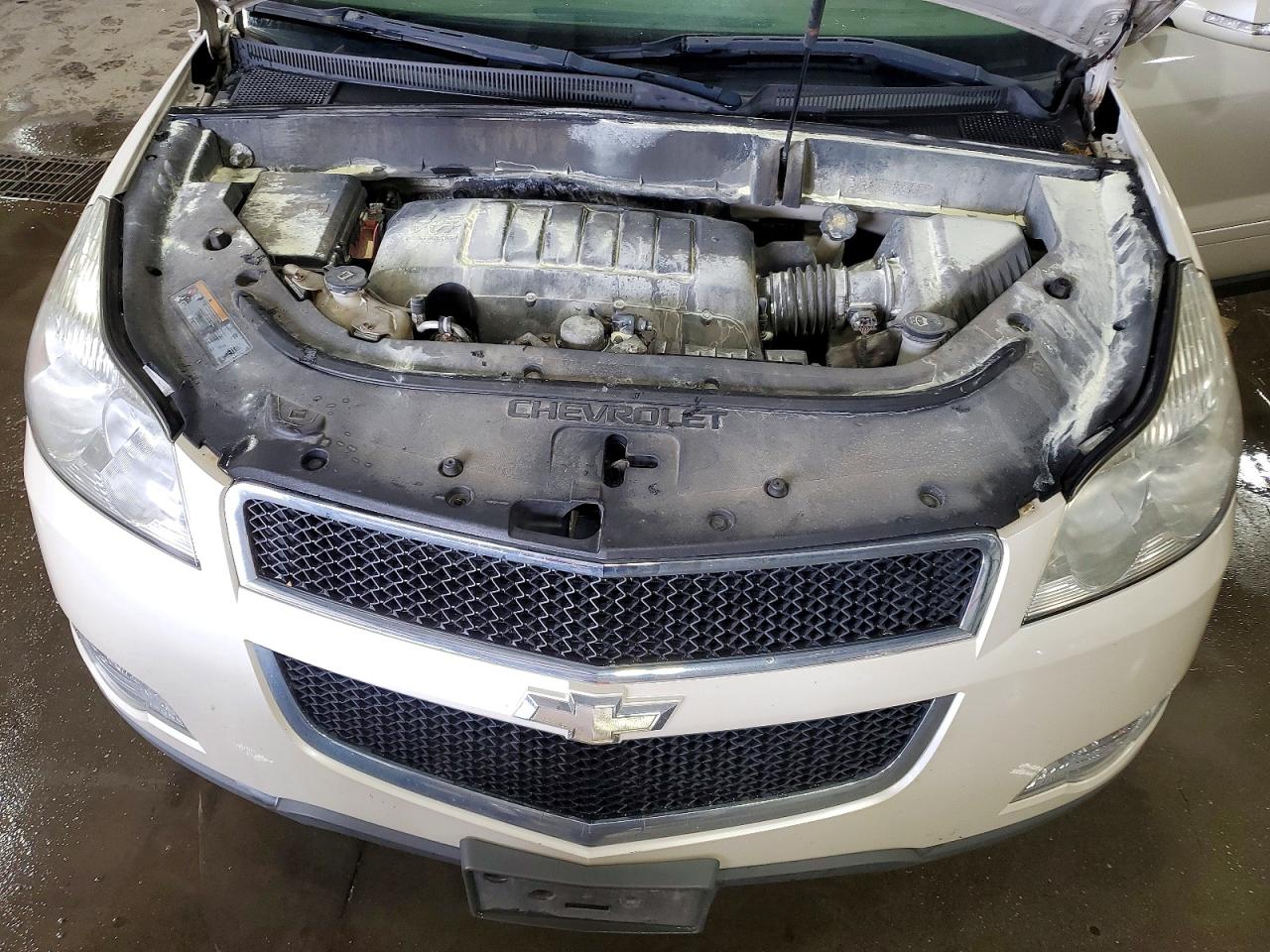 2011 Chevrolet Traverse Lt Cream vin: 1GNKVGED5BJ181650