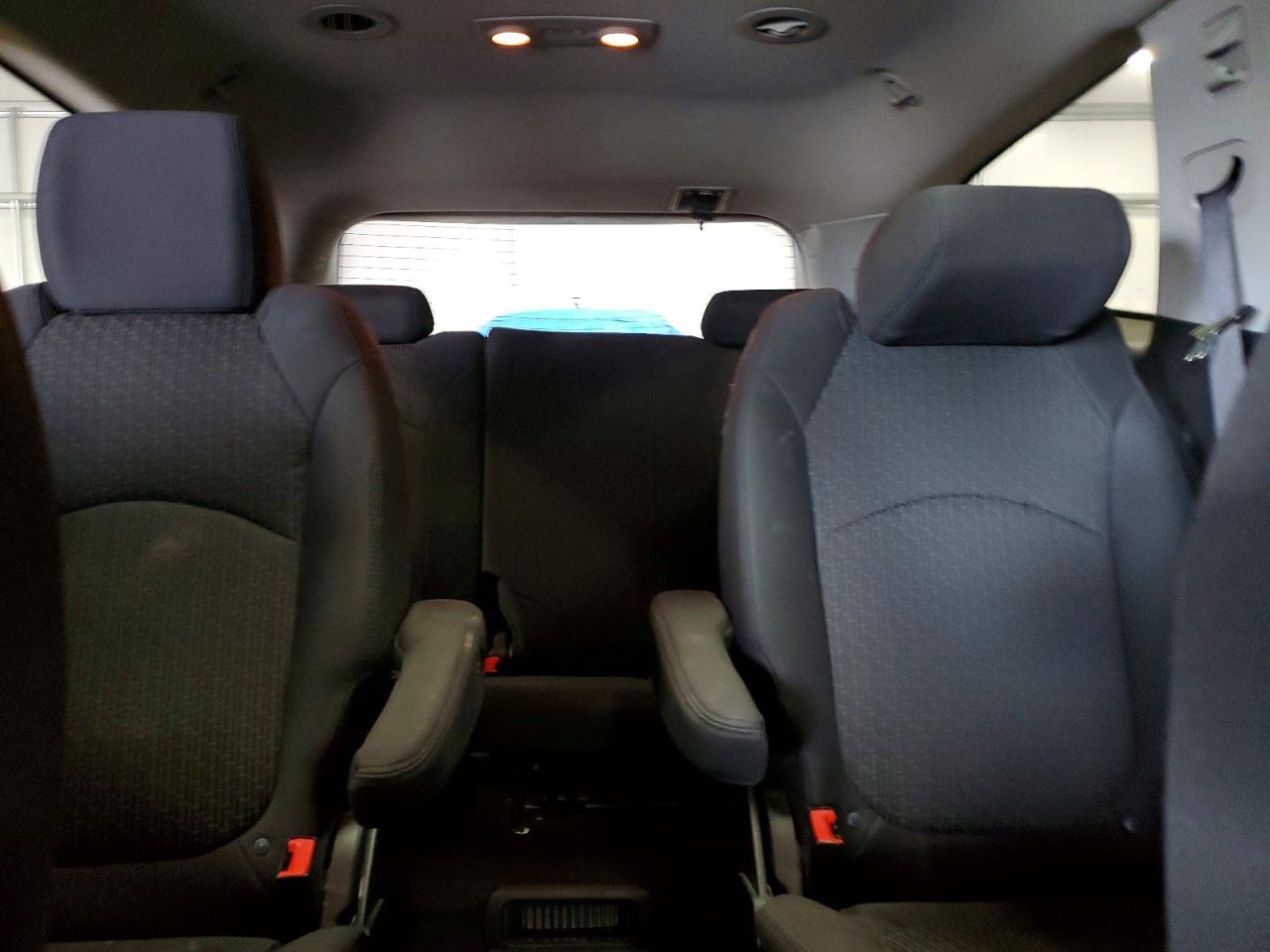 2011 Chevrolet Traverse Lt Cream vin: 1GNKVGED5BJ181650