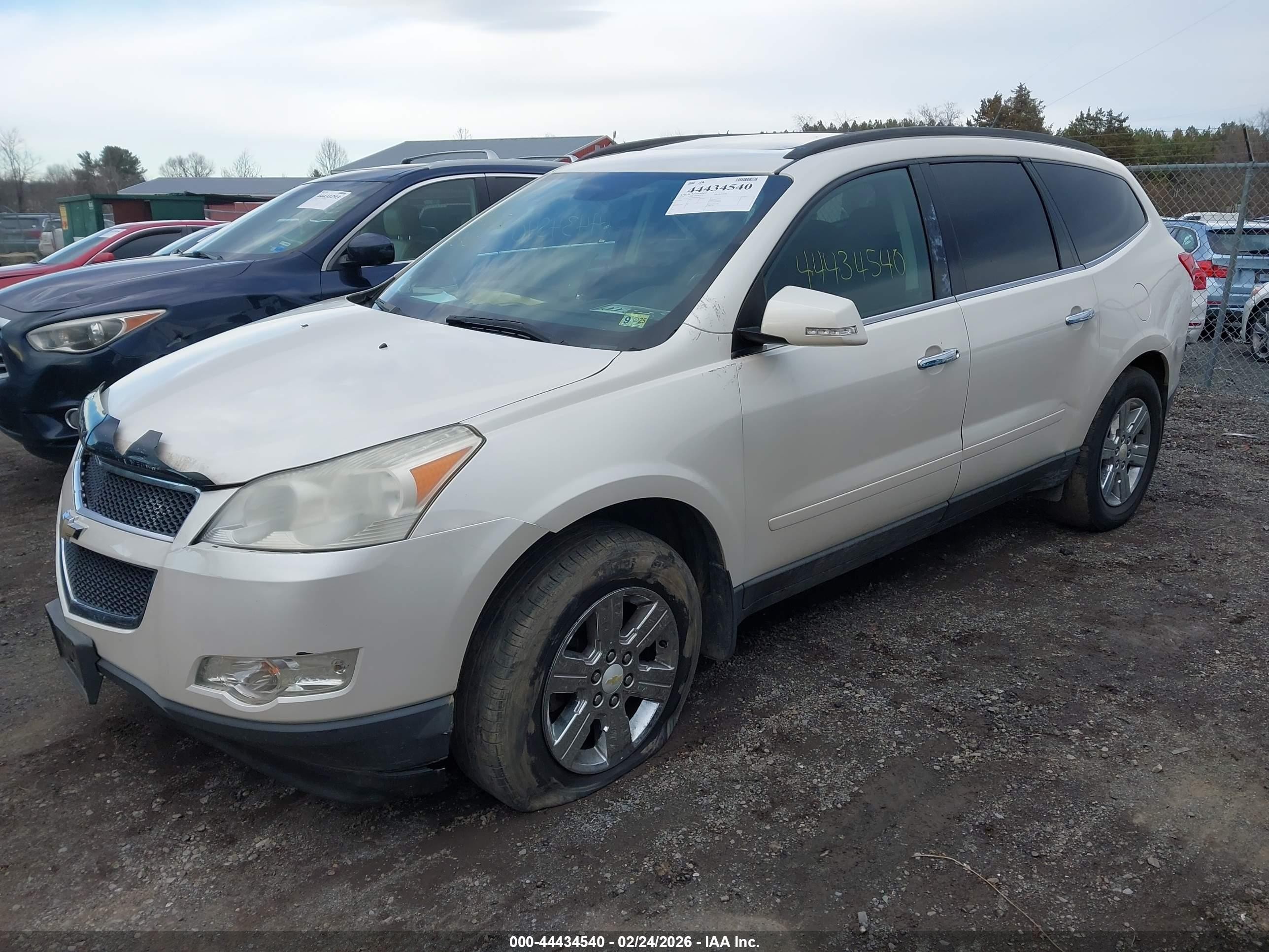 2011 Chevrolet Traverse 1lt White vin: 1GNKVGED6BJ296984