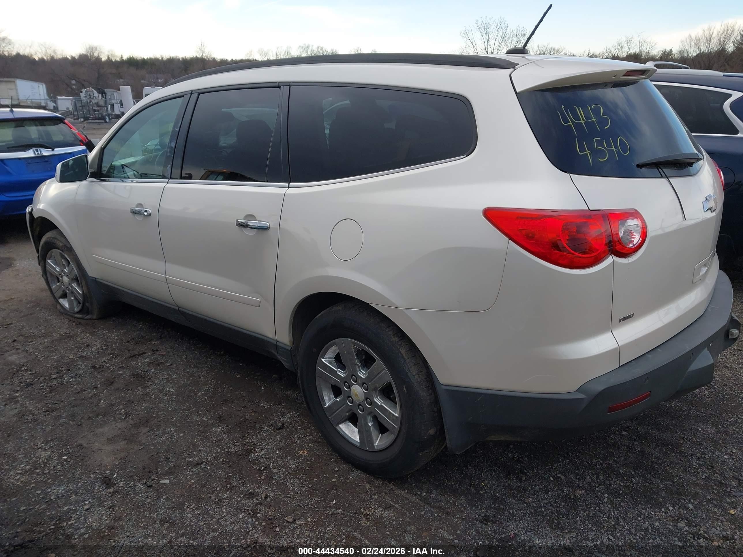2011 Chevrolet Traverse 1lt White vin: 1GNKVGED6BJ296984