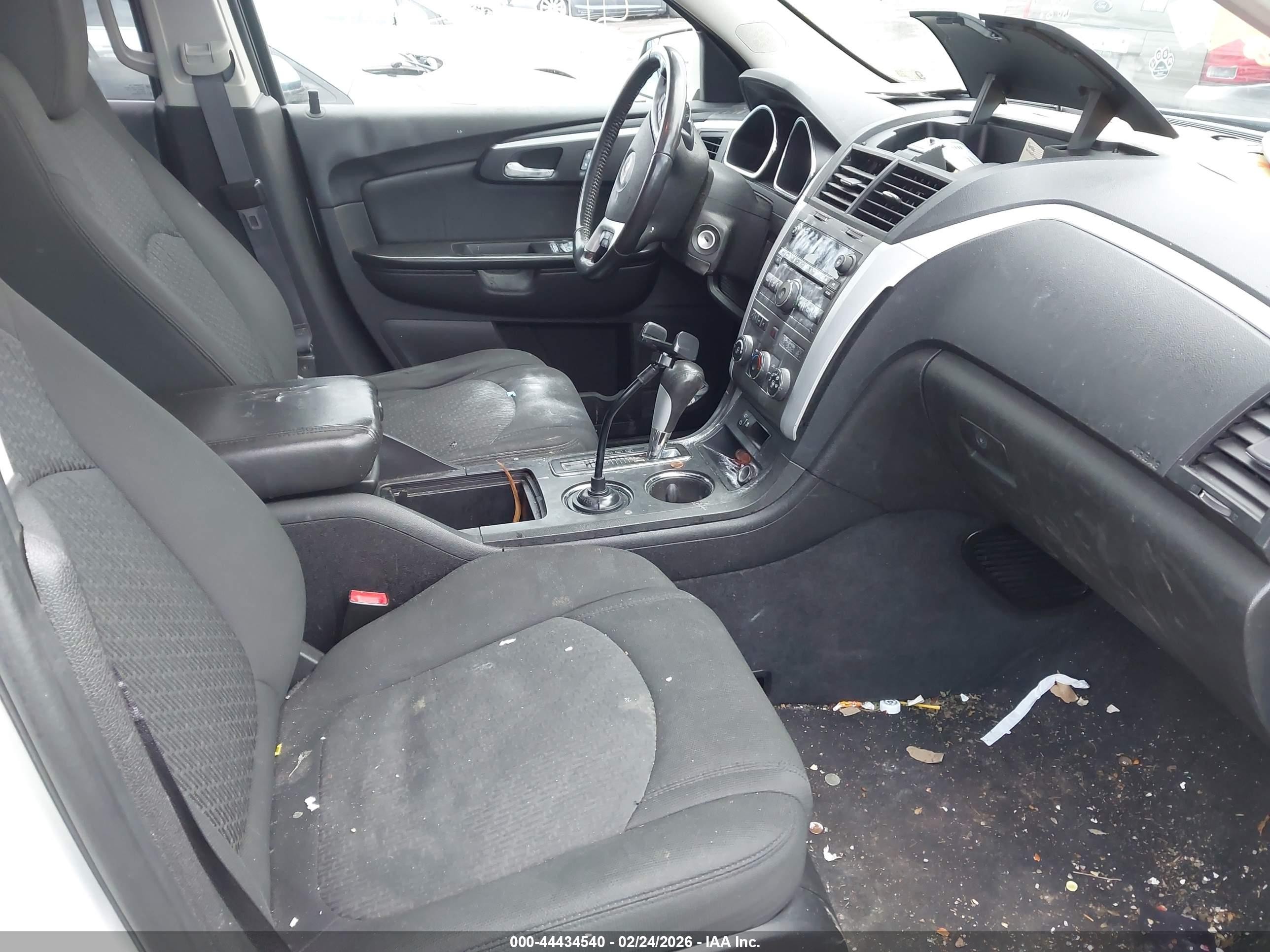 2011 Chevrolet Traverse 1lt White vin: 1GNKVGED6BJ296984