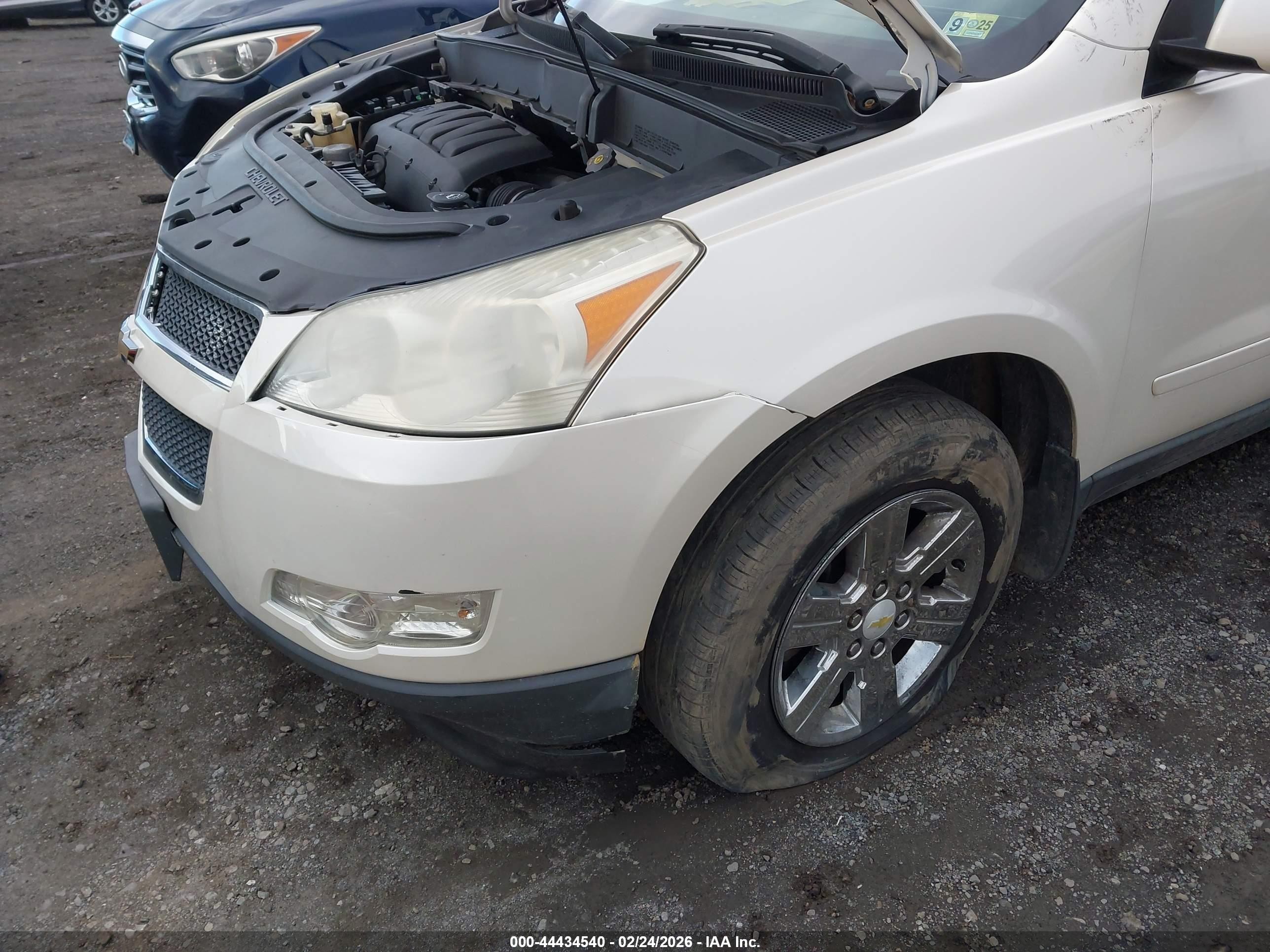 2011 Chevrolet Traverse 1lt White vin: 1GNKVGED6BJ296984