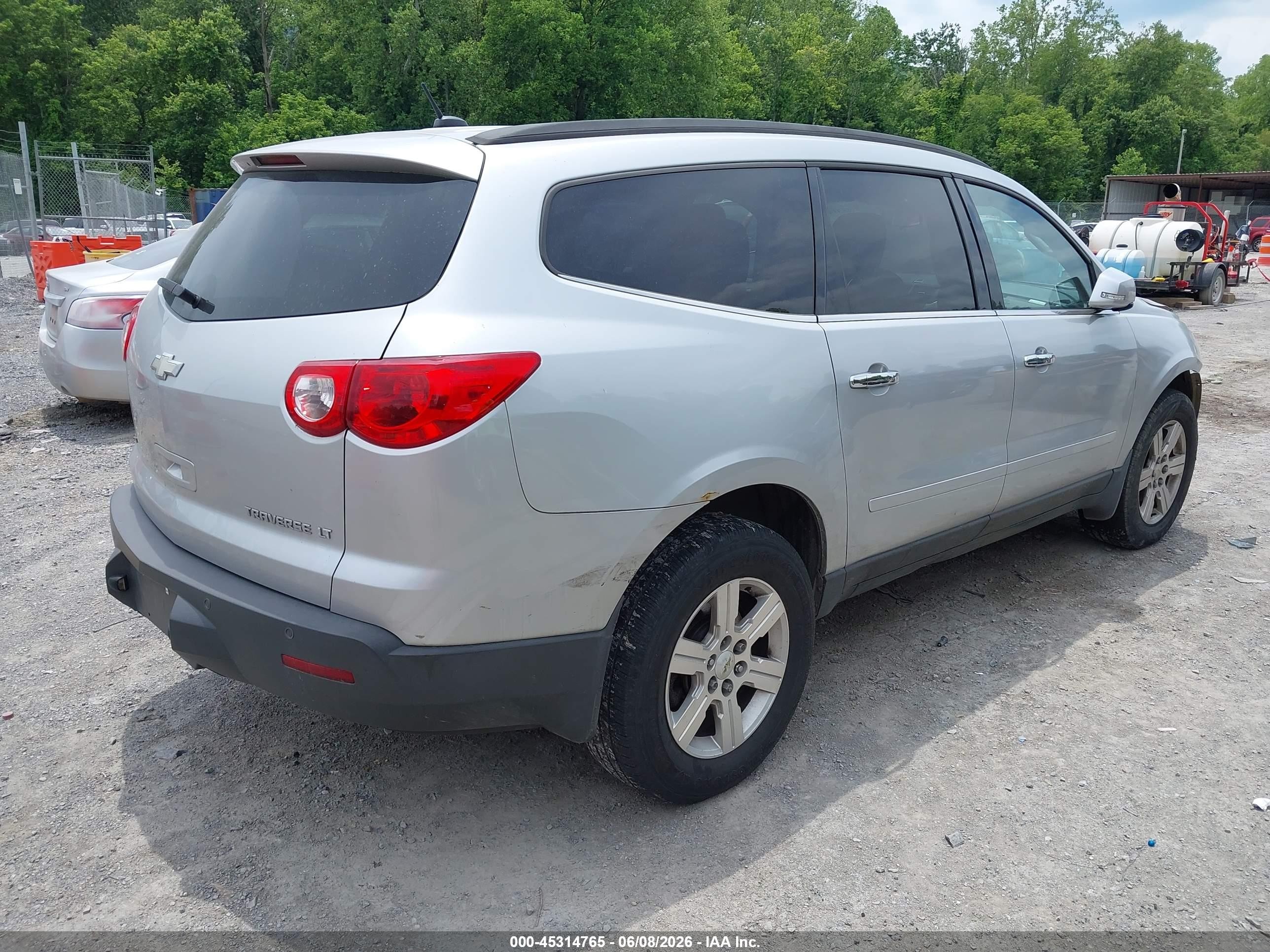 2012 Chevrolet Traverse 1lt Silver vin: 1GNKVGED7CJ130555