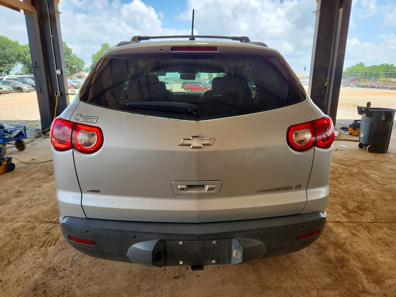 2011 Chevrolet Traverse Lt Silver vin: 1GNKVGED8BJ150182