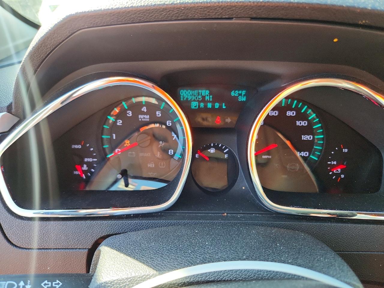 2011 Chevrolet Traverse Lt Silver vin: 1GNKVGED8BJ217458