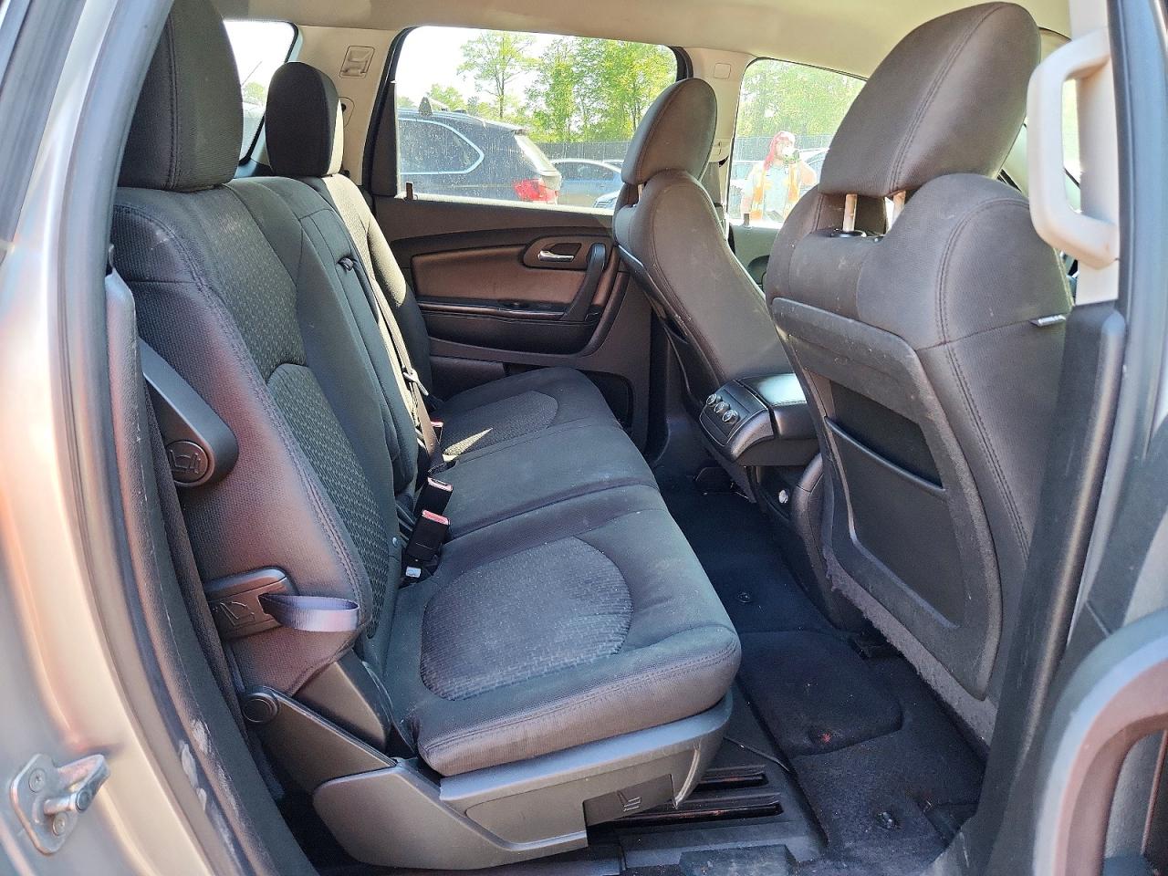2011 Chevrolet Traverse Lt Silver vin: 1GNKVGED8BJ217458