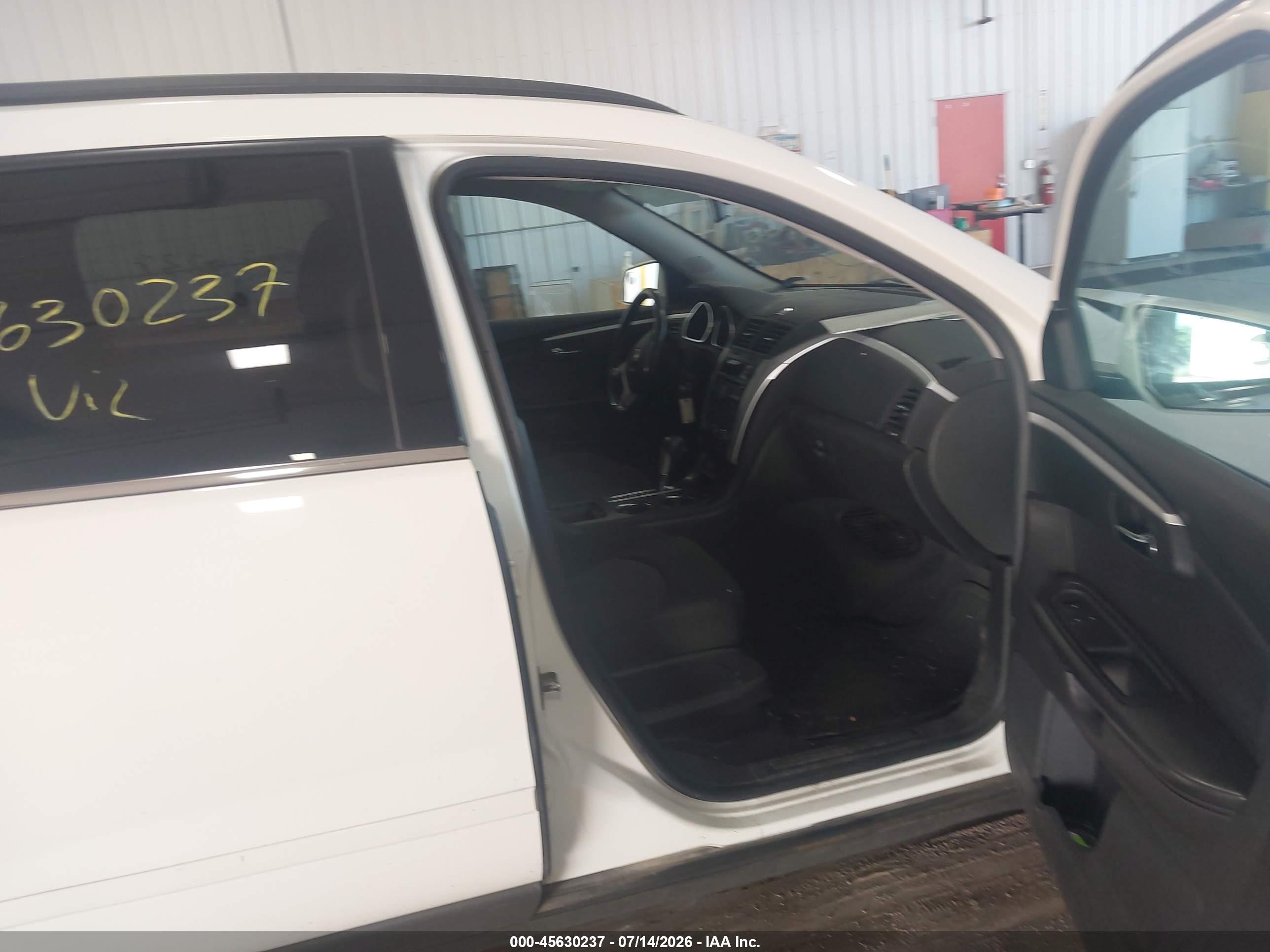 2012 Chevrolet Traverse Lt W/1lt White vin: 1GNKVGED8CJ184463
