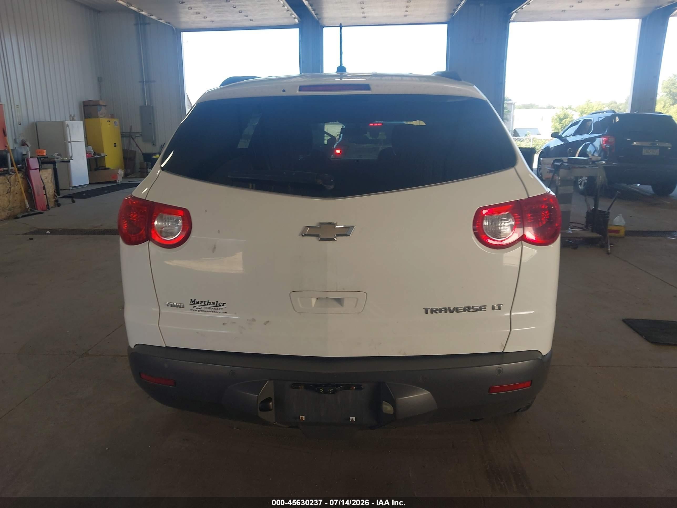 2012 Chevrolet Traverse Lt W/1lt White vin: 1GNKVGED8CJ184463