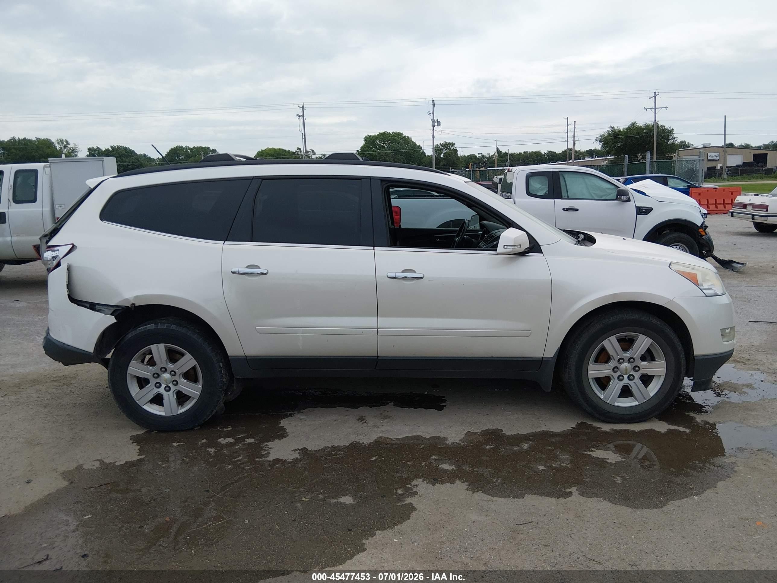 2012 Chevrolet Traverse Lt W/1lt White vin: 1GNKVGED8CJ255368