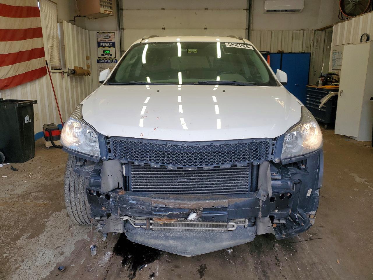 2011 Chevrolet Traverse Lt White vin: 1GNKVGED9BJ366526