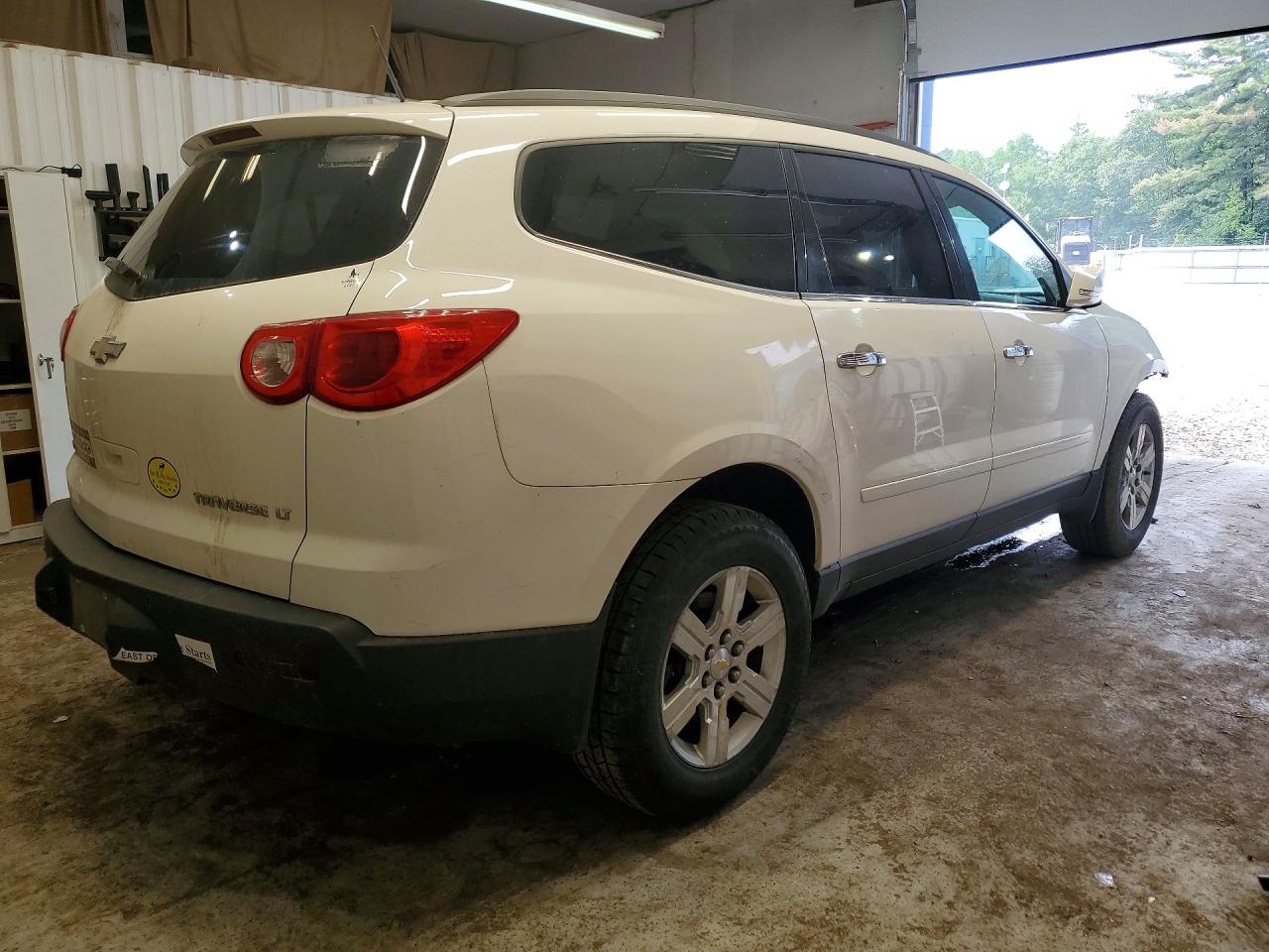 2011 Chevrolet Traverse Lt White vin: 1GNKVGED9BJ366526