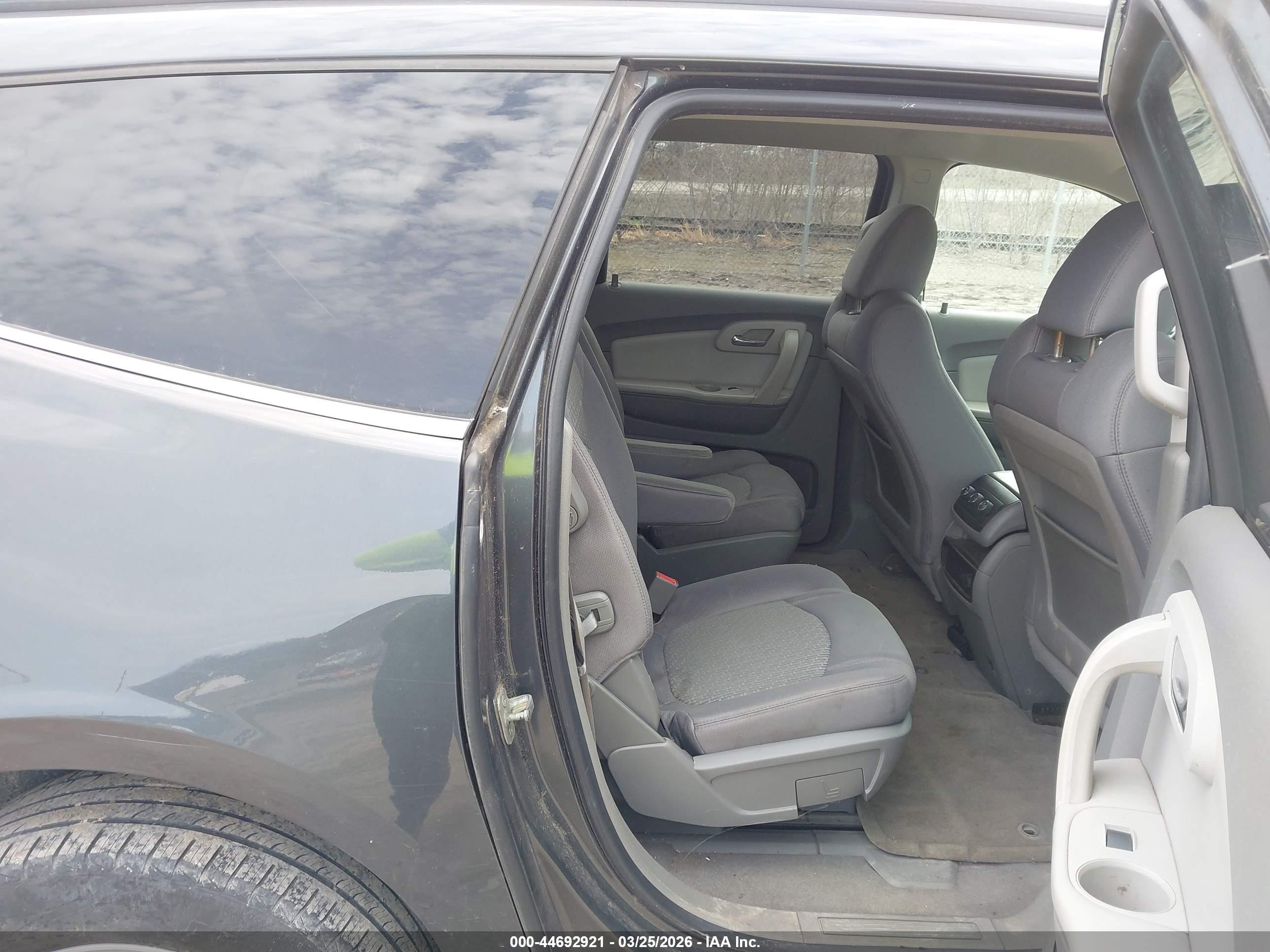 2012 Chevrolet Traverse 1lt Gray vin: 1GNKVGED9CJ302343