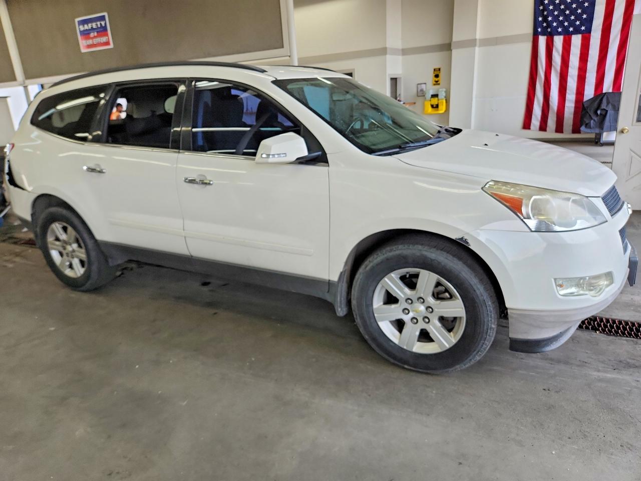 2012 Chevrolet Traverse Lt Белый vin: 1GNKVGED9CJ327825