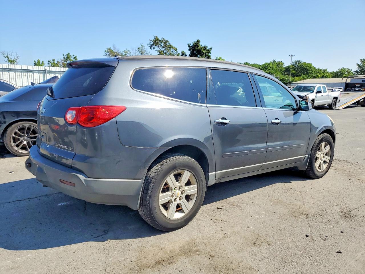 2011 Chevrolet Traverse Lt Gray vin: 1GNKVGEDXBJ241048