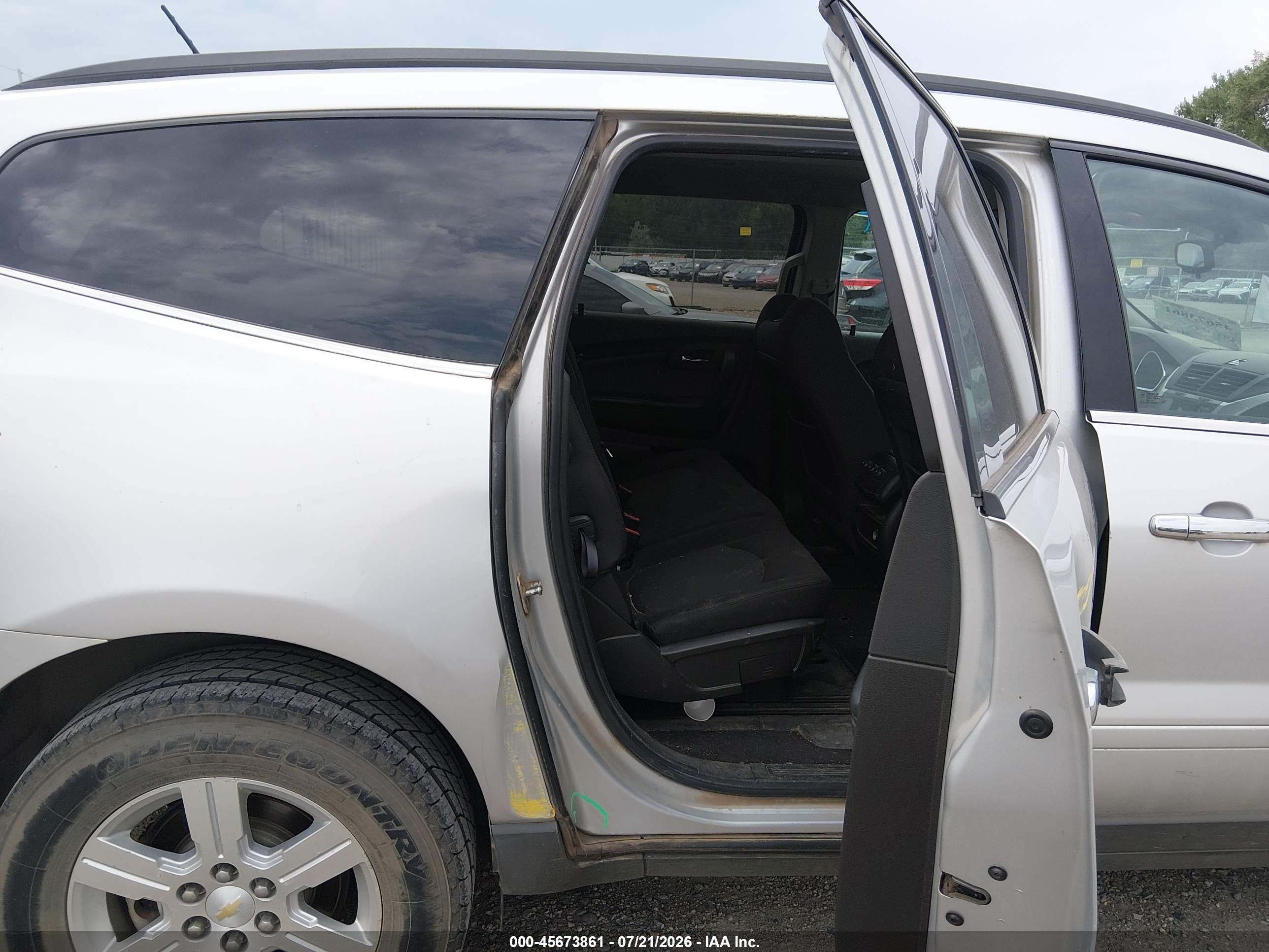 2012 Chevrolet Traverse Lt W/1lt Серебряный vin: 1GNKVGEDXCJ142957