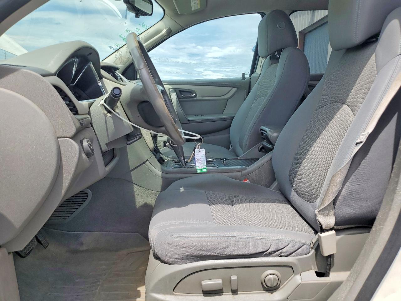 2014 Chevrolet Traverse Lt White vin: 1GNKVGKD0EJ165297