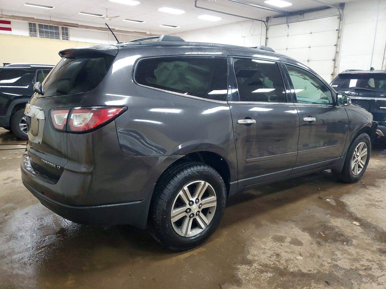 2015 Chevrolet Traverse Lt Серый vin: 1GNKVGKD0FJ150431