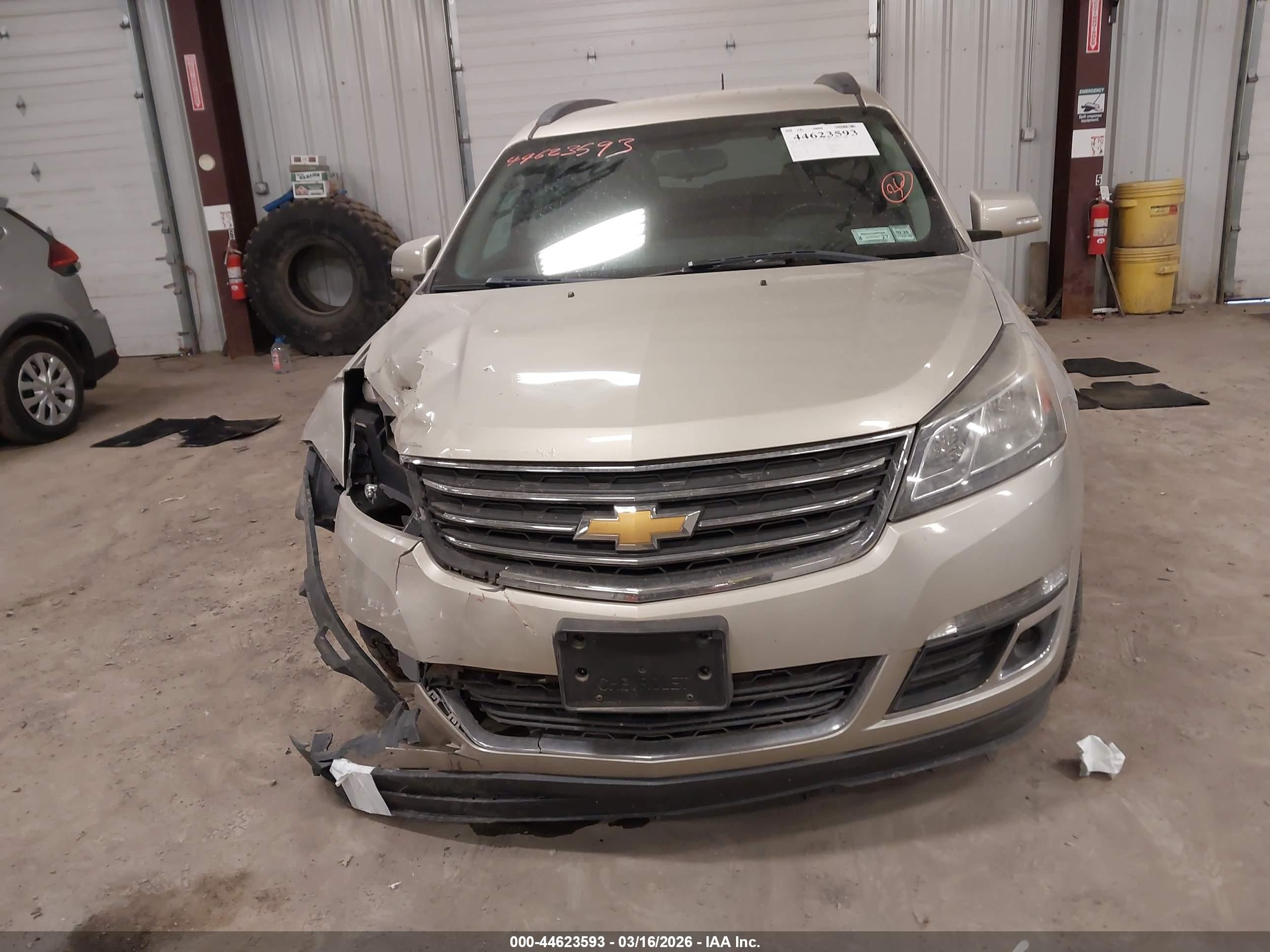 2014 Chevrolet Traverse 1lt Gold vin: 1GNKVGKD1EJ210103