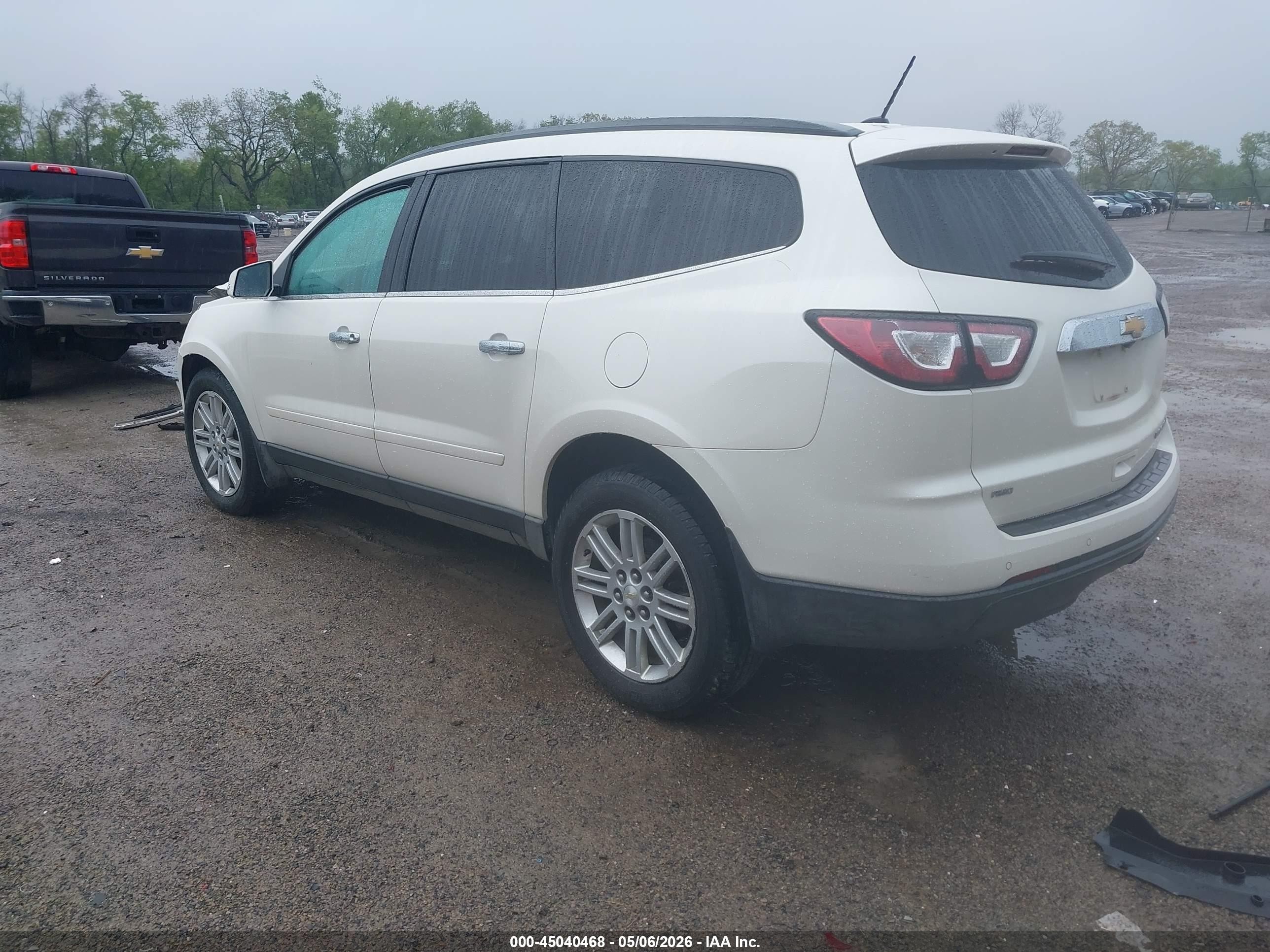 2014 Chevrolet Traverse 1lt White vin: 1GNKVGKD1EJ337059